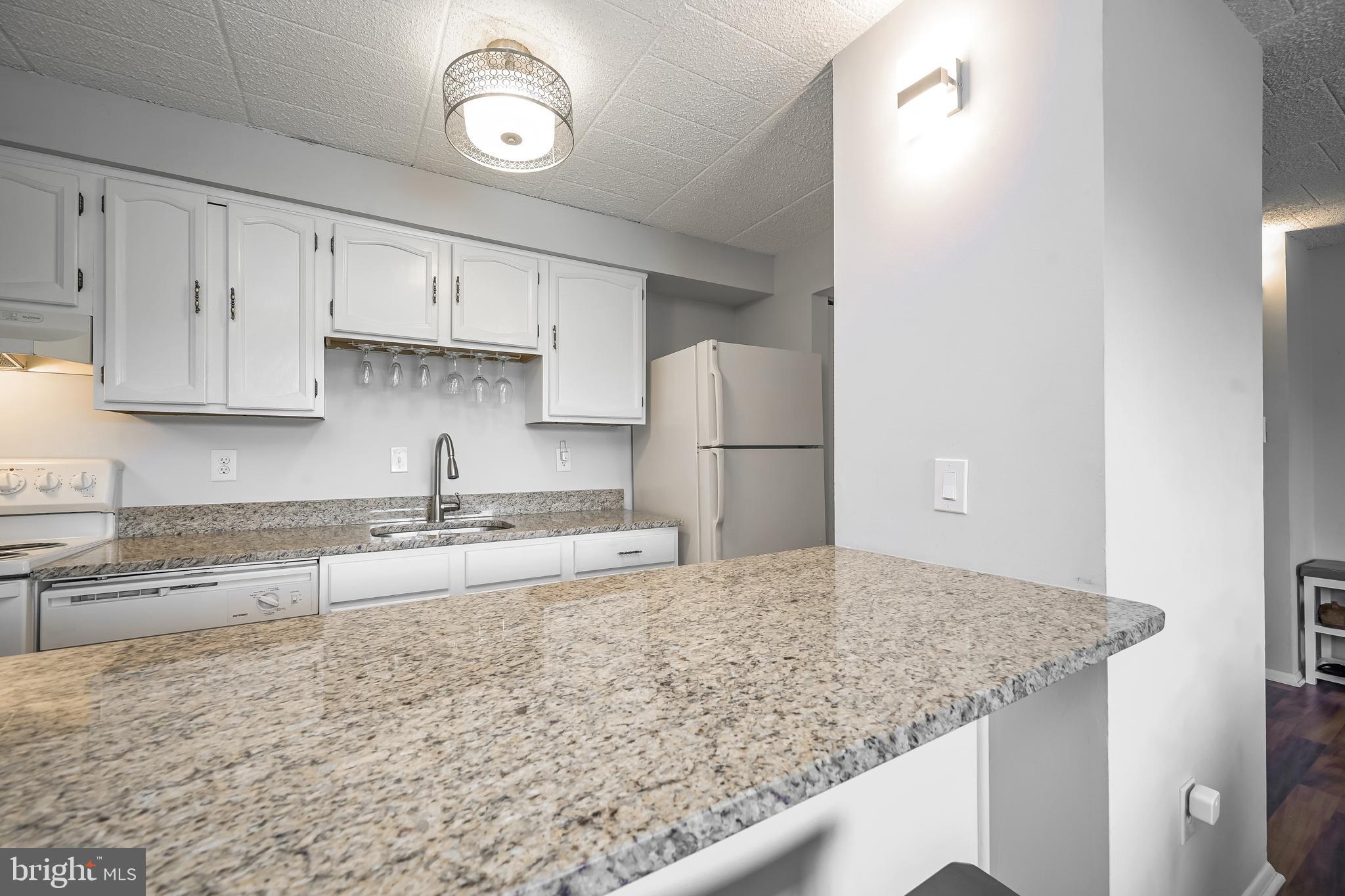 AMBERTOWNE - Residential