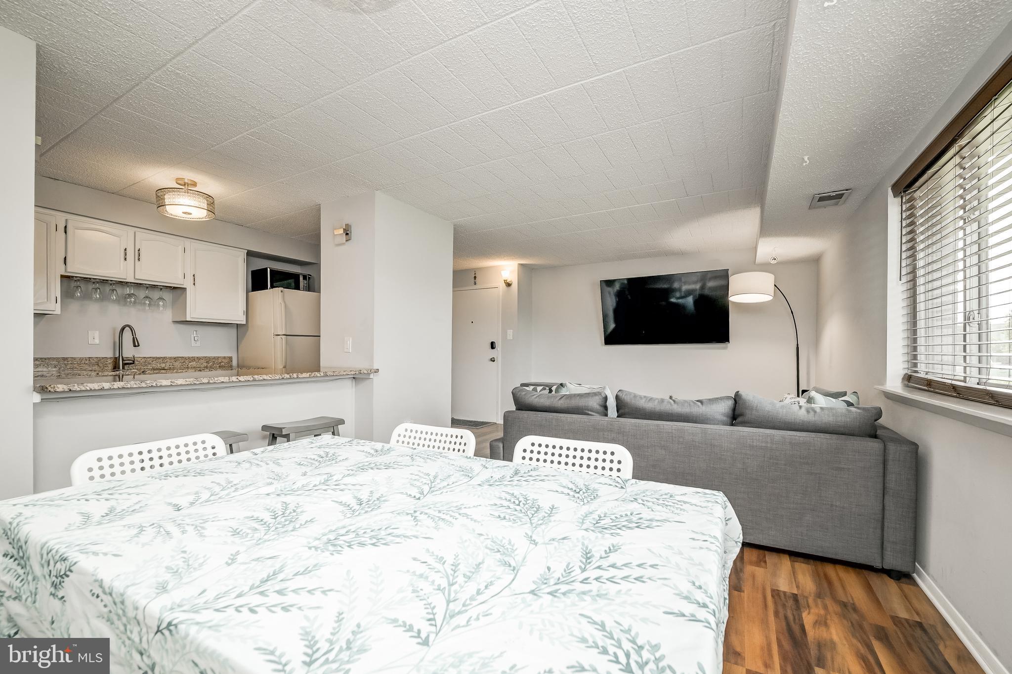 AMBERTOWNE - Residential