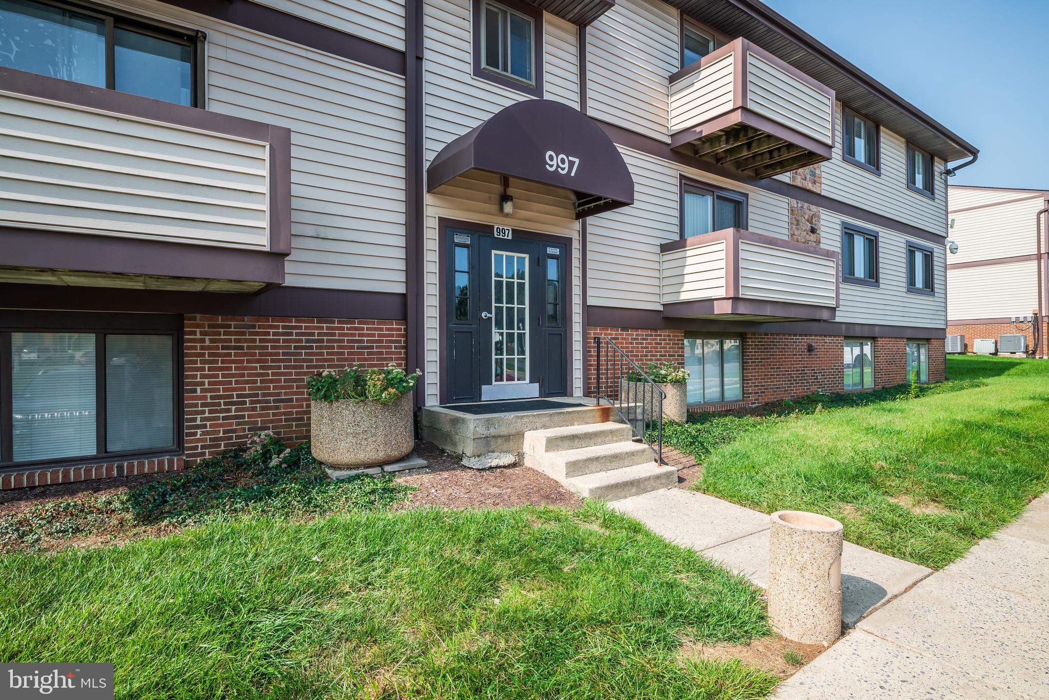 AMBERTOWNE - Residential