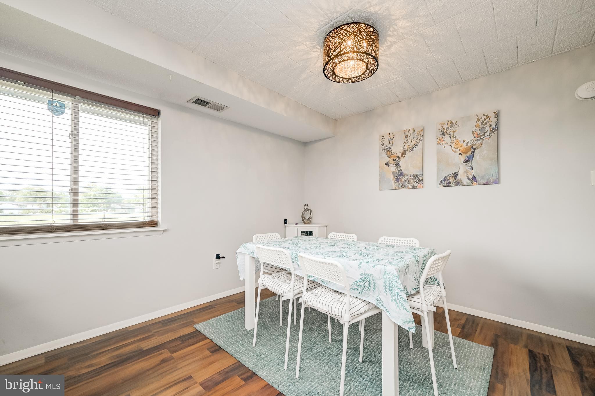 AMBERTOWNE - Residential