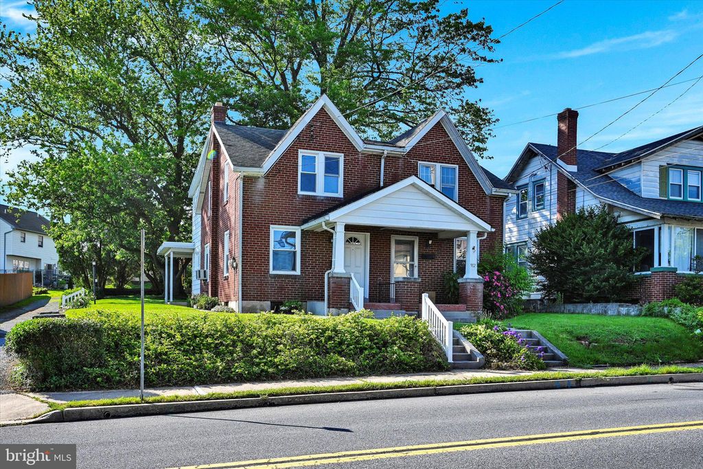 Photo of 910 N 6th Street, Denver, PA 17517 (MLS # PALA2051516)