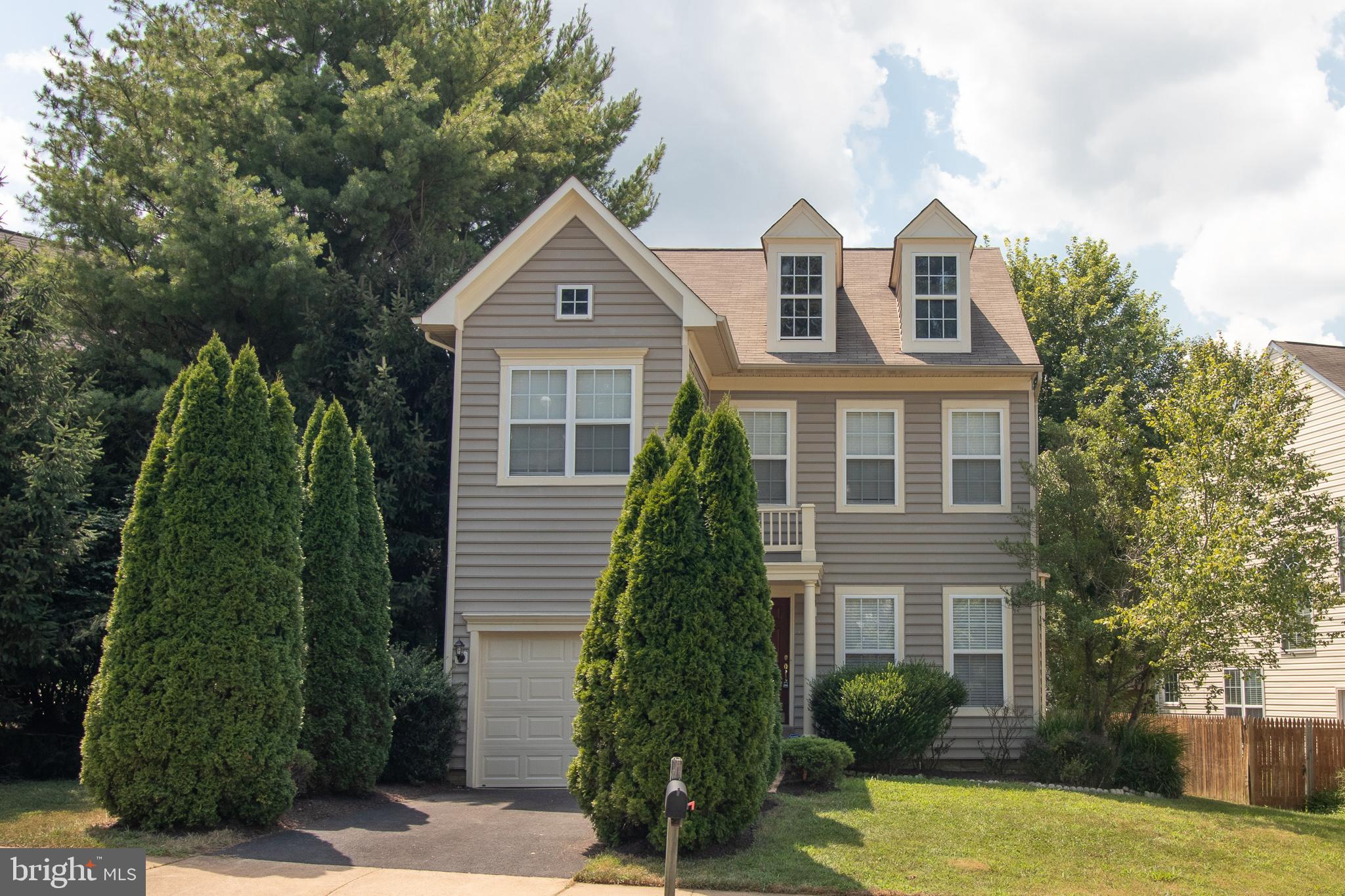 BLOOMS CROSSING - Residential Lease