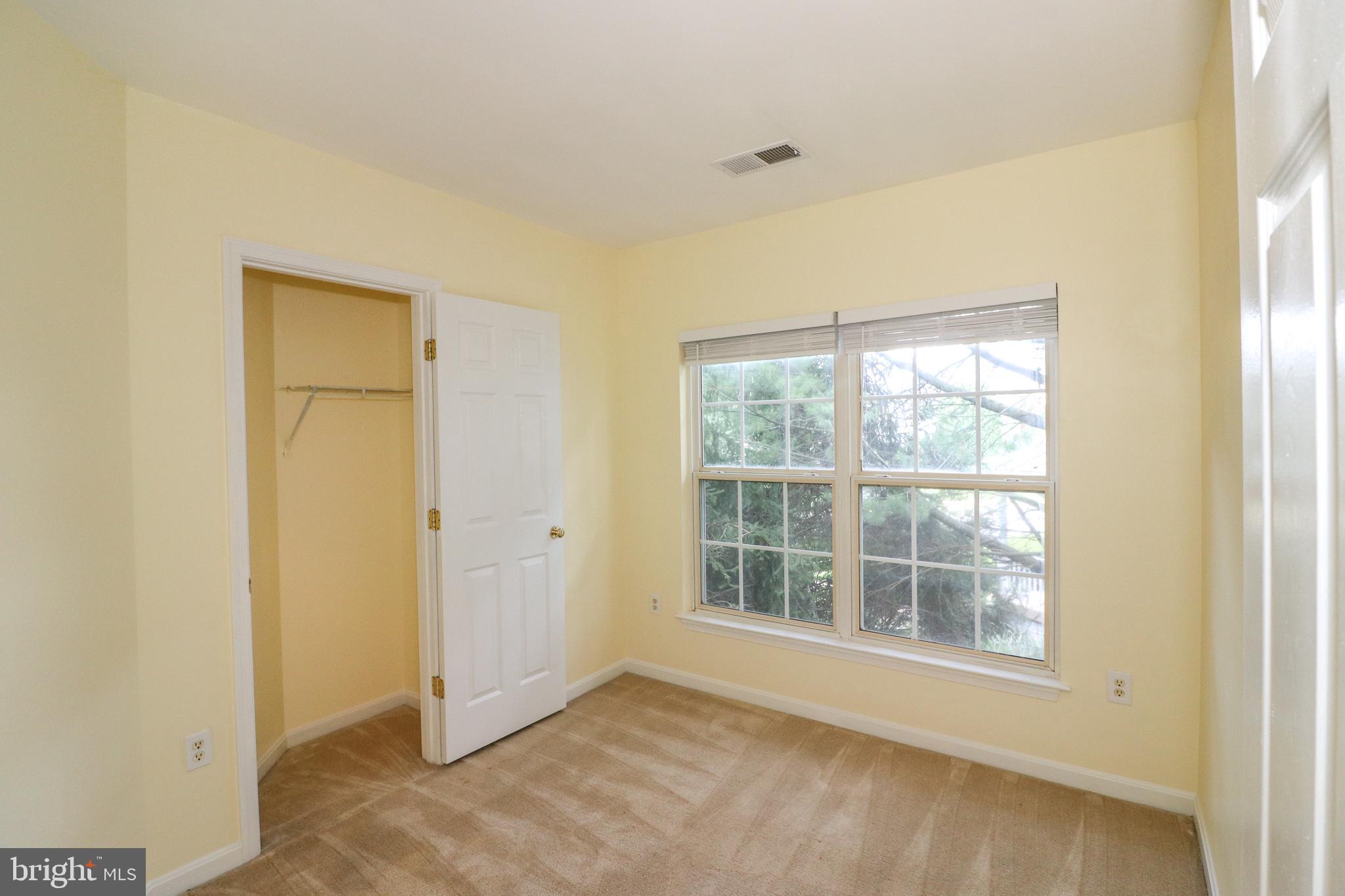 BLOOMS CROSSING - Residential Lease