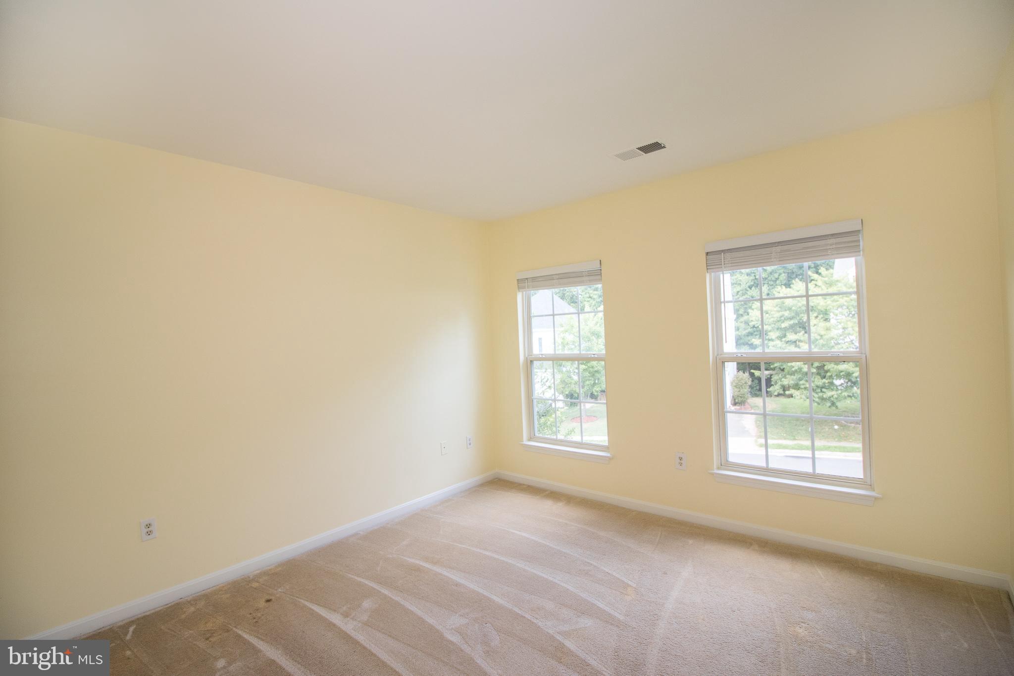 BLOOMS CROSSING - Residential Lease