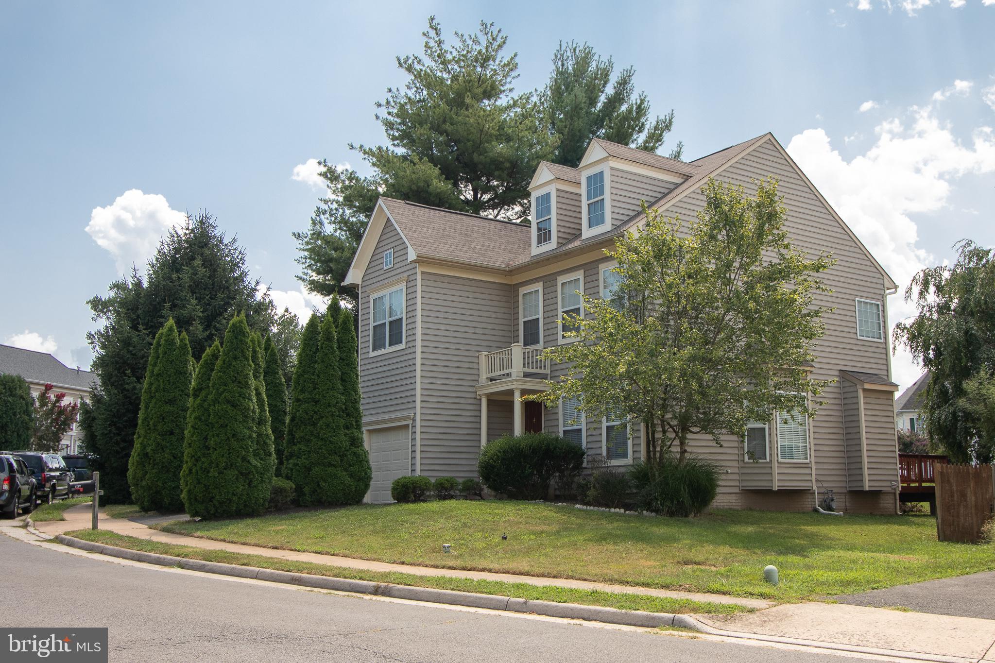 BLOOMS CROSSING - Residential Lease