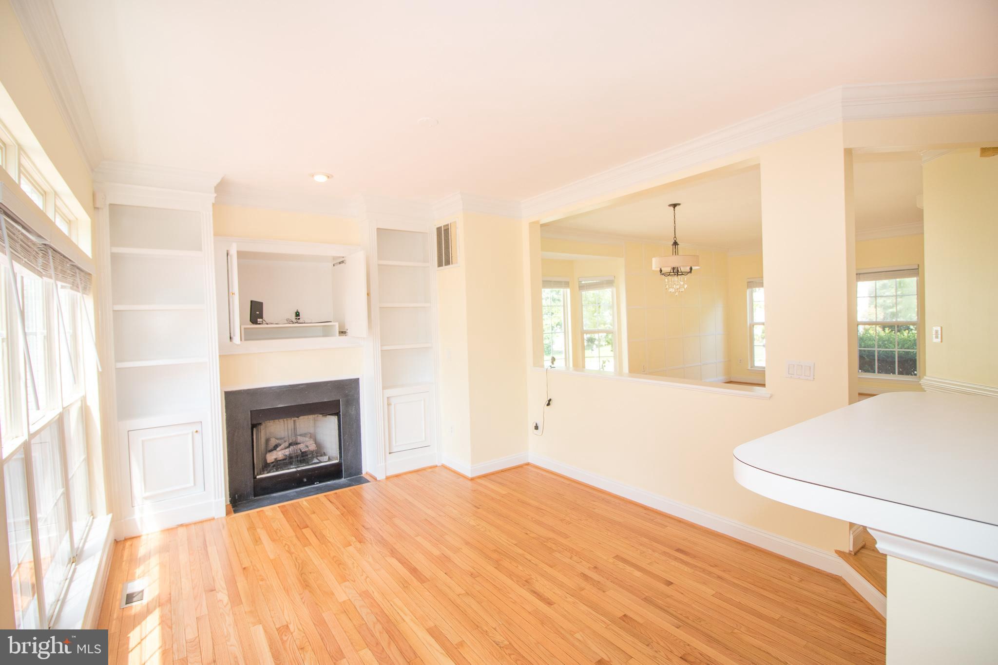 BLOOMS CROSSING - Residential Lease