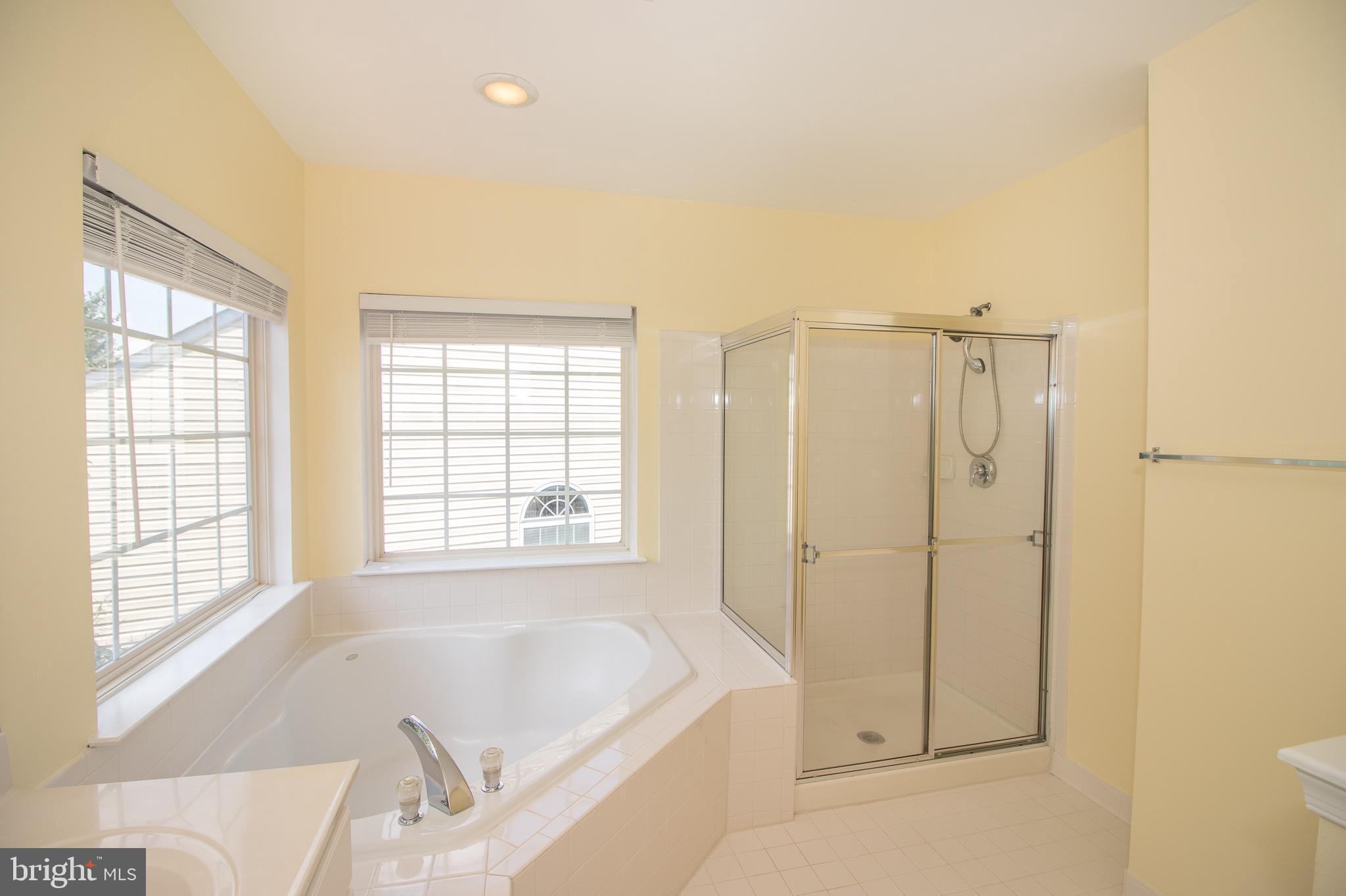 BLOOMS CROSSING - Residential Lease