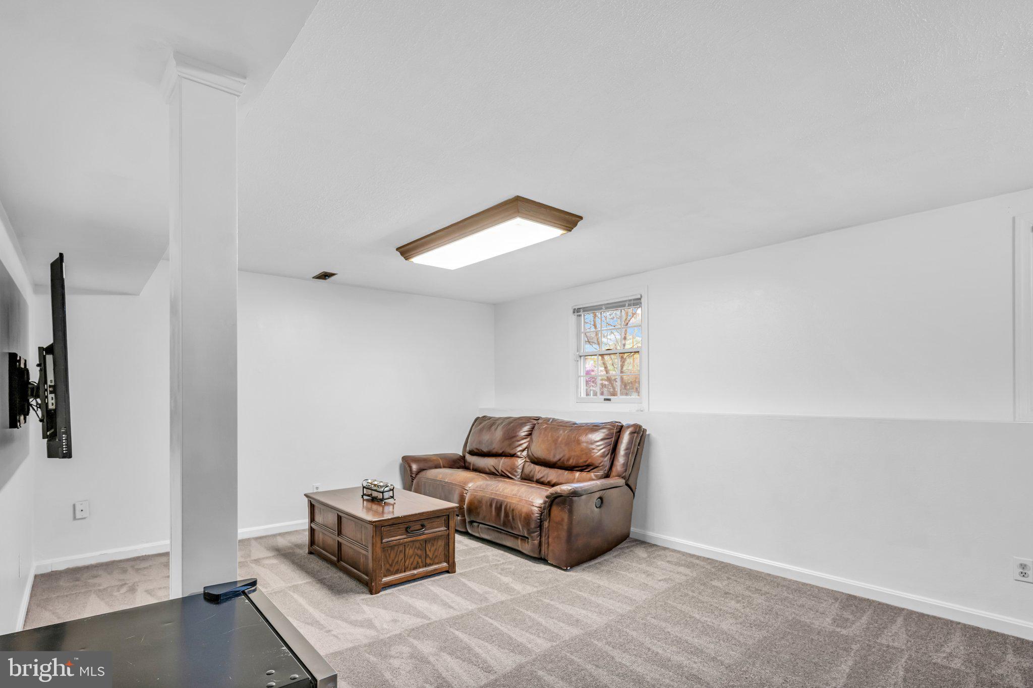 HAMPSHIRE - Residential