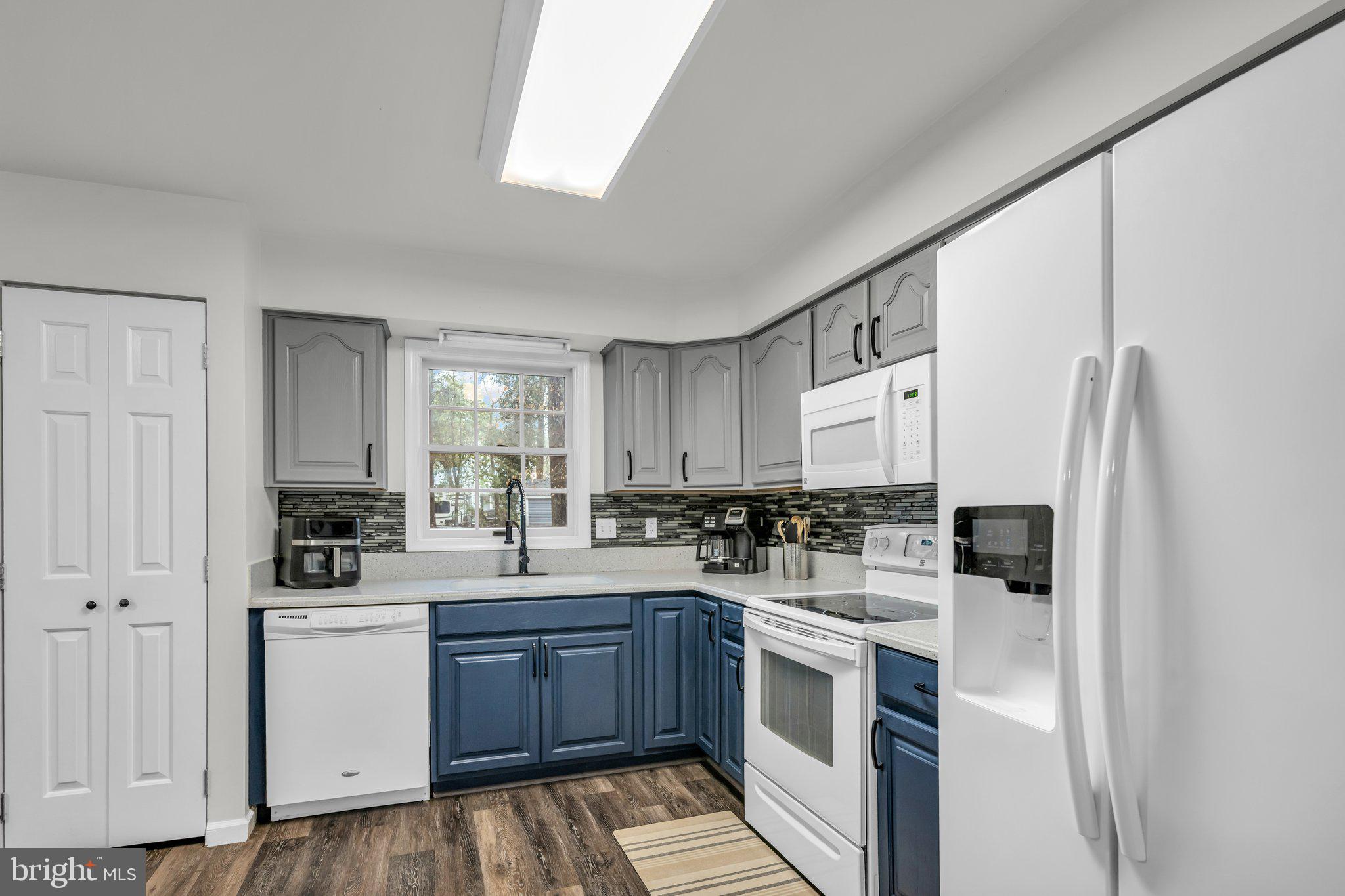 HAMPSHIRE - Residential