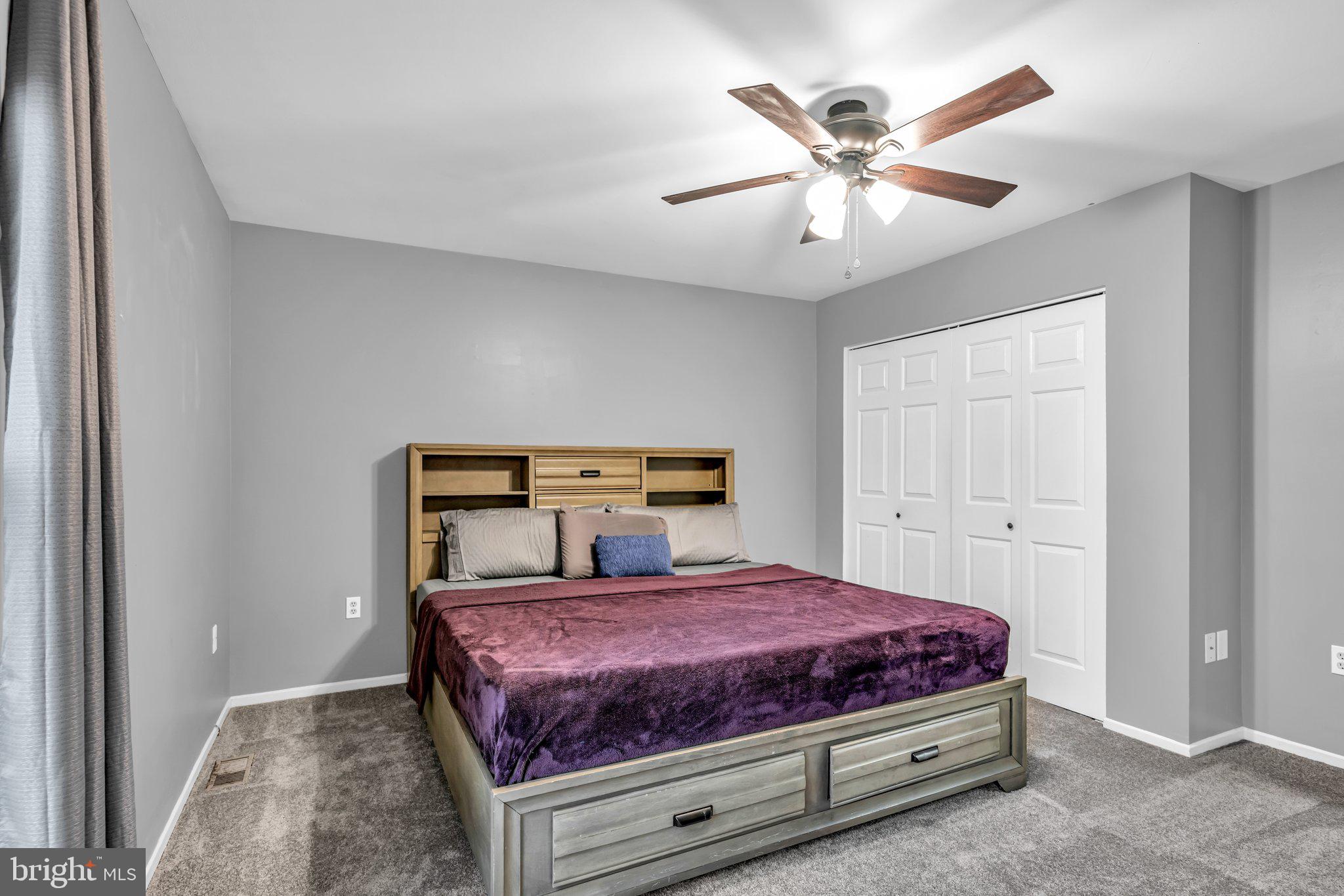 HAMPSHIRE - Residential