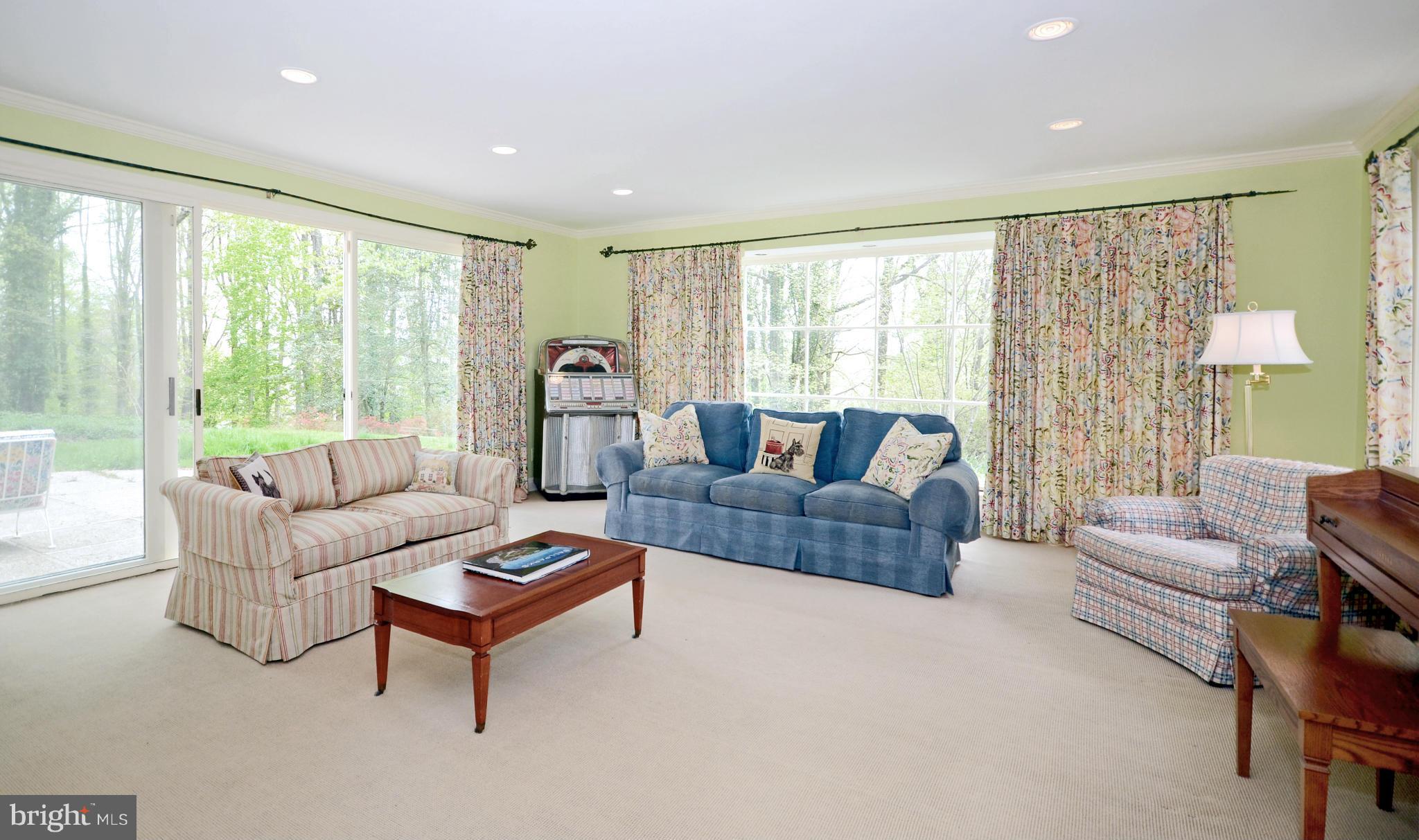 RUXTON - Residential