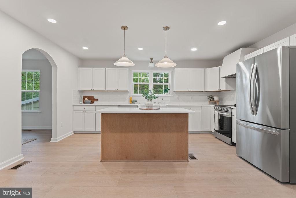 EDGEWOOD BAY - Residential