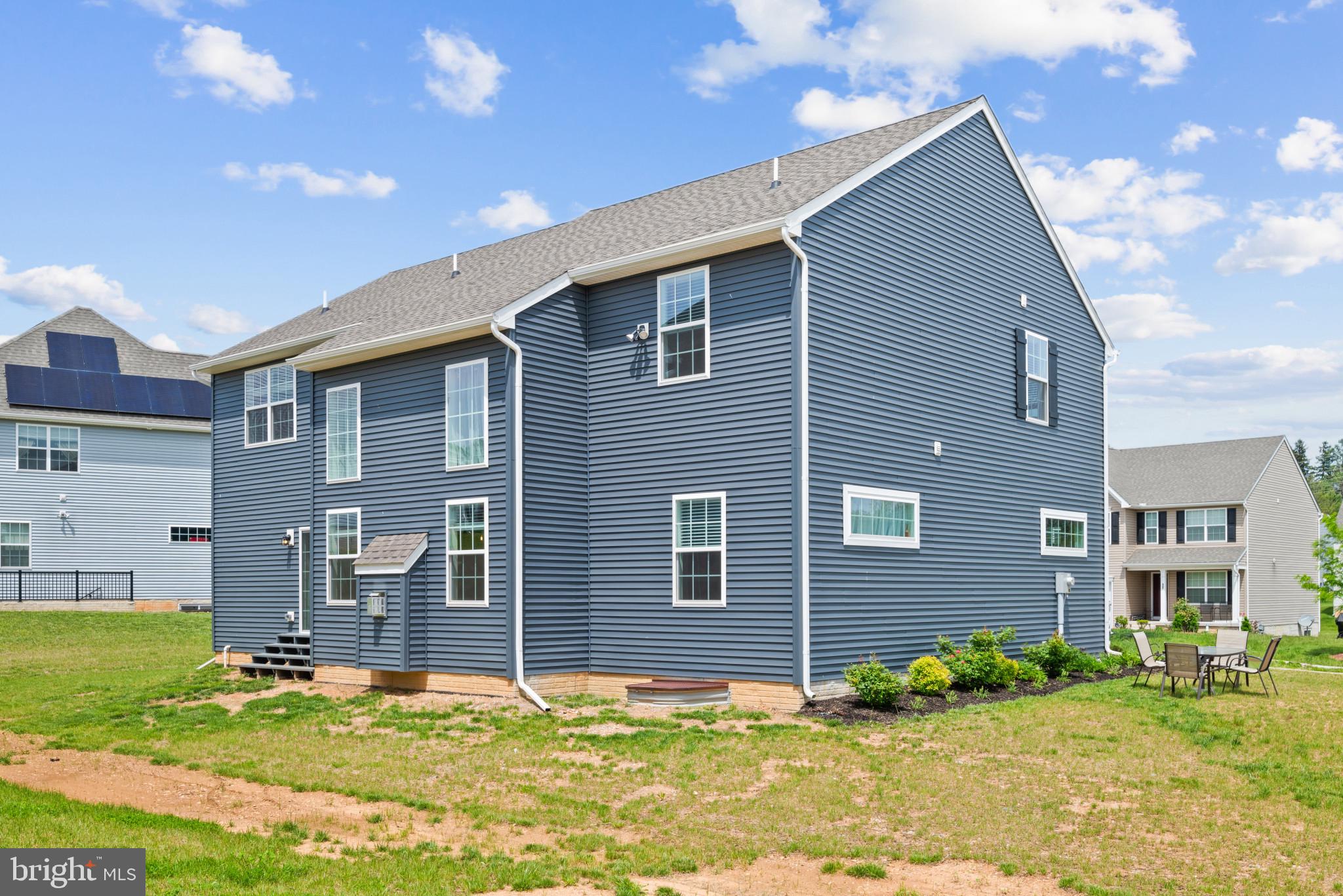 CLOVERFIELD FARMS - Residential