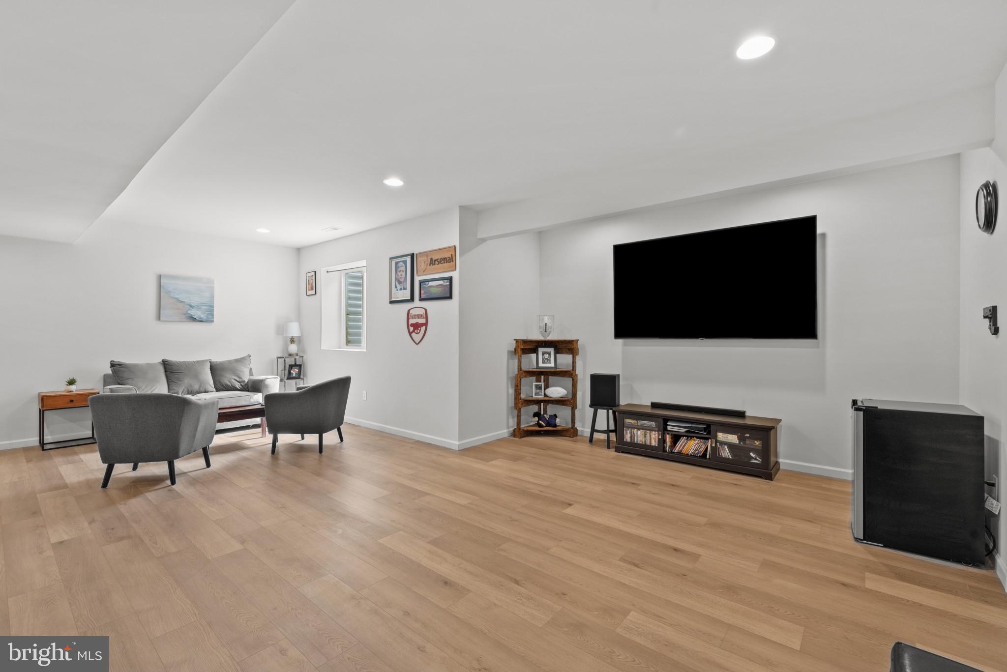 CLOVERFIELD FARMS - Residential