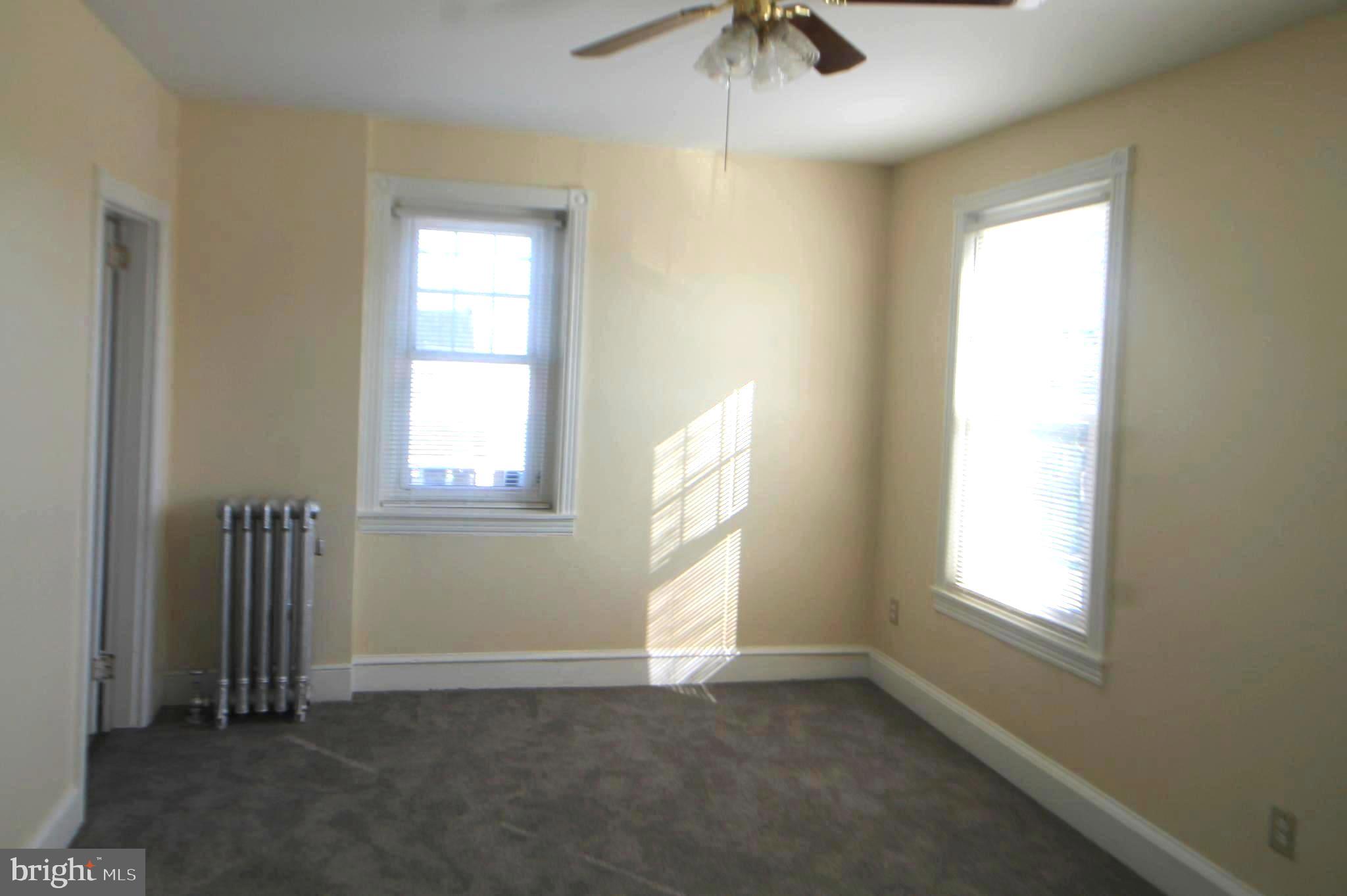 NORRISTOWN - Residential