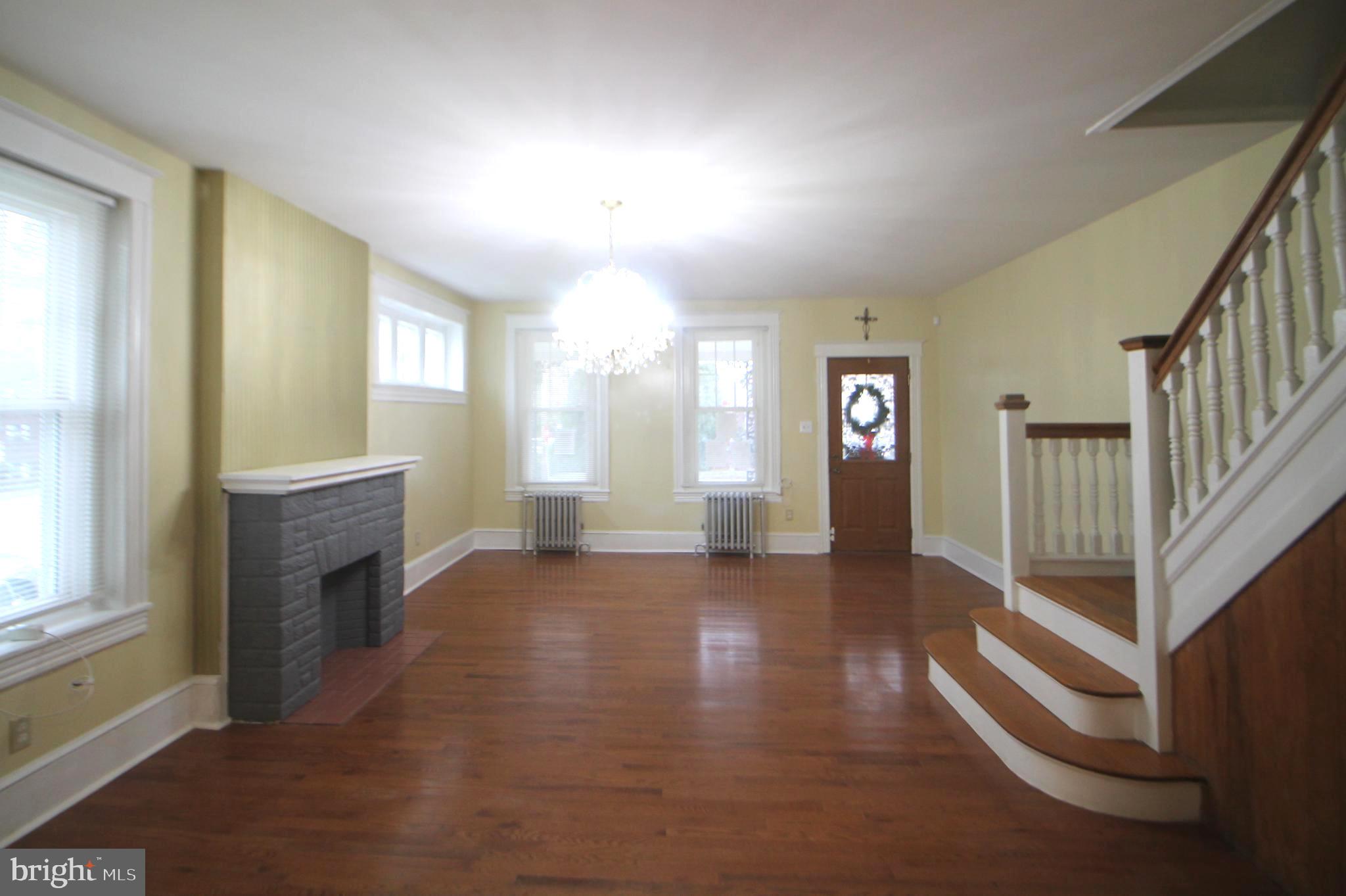 NORRISTOWN - Residential