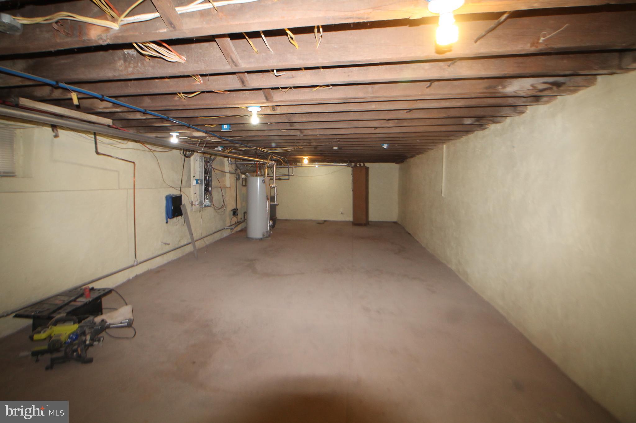 NORRISTOWN - Residential