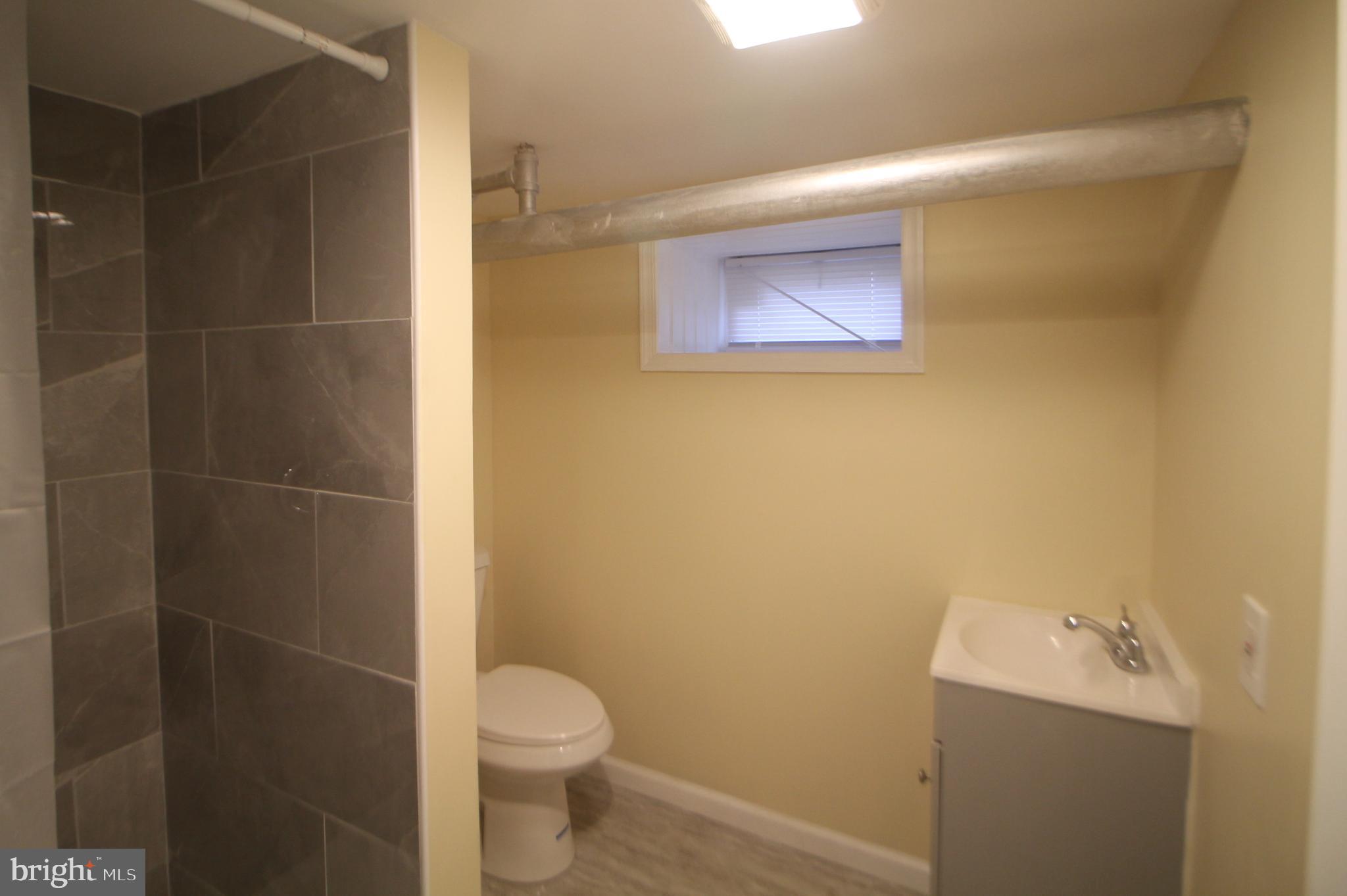 NORRISTOWN - Residential