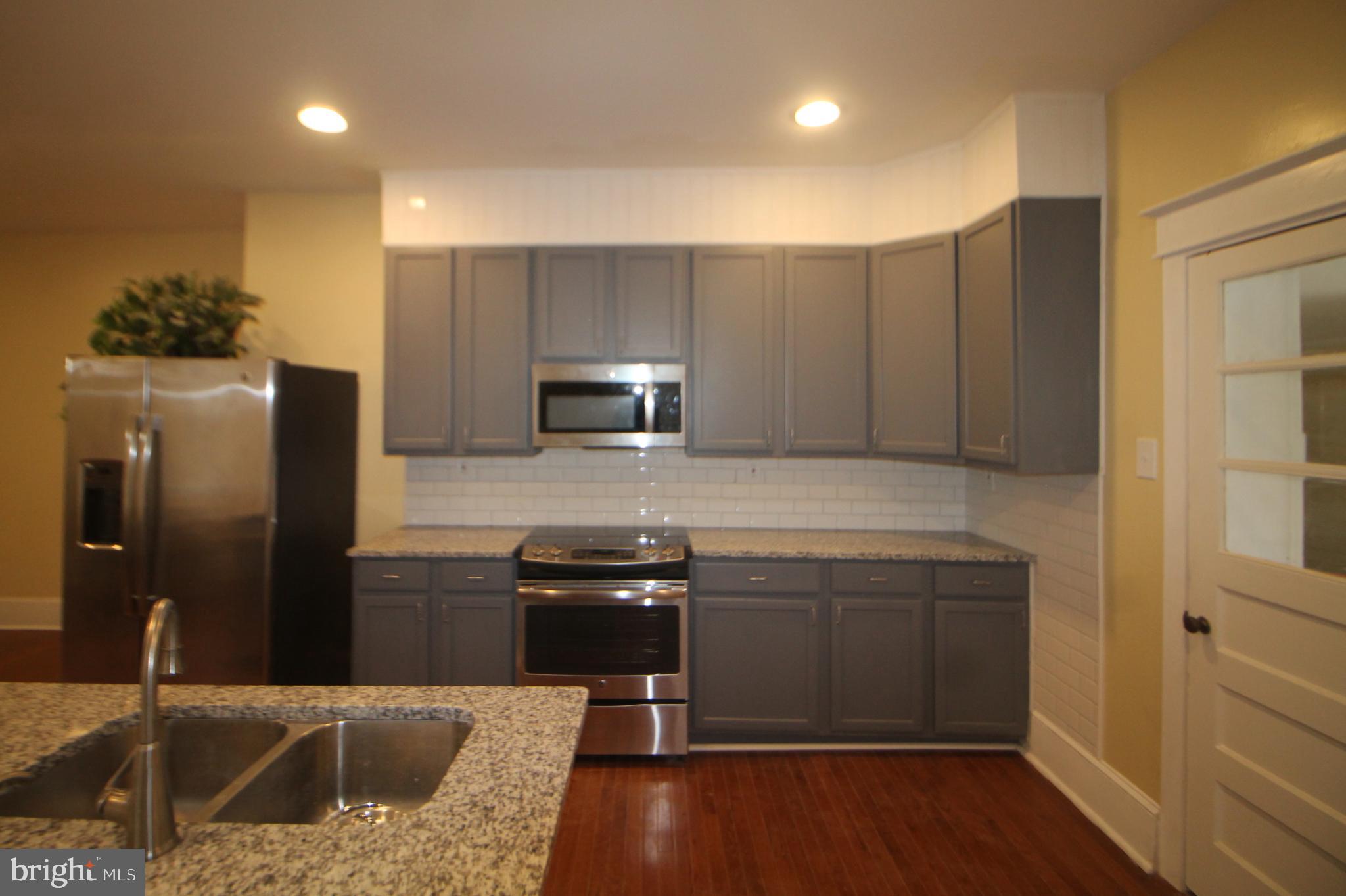 NORRISTOWN - Residential