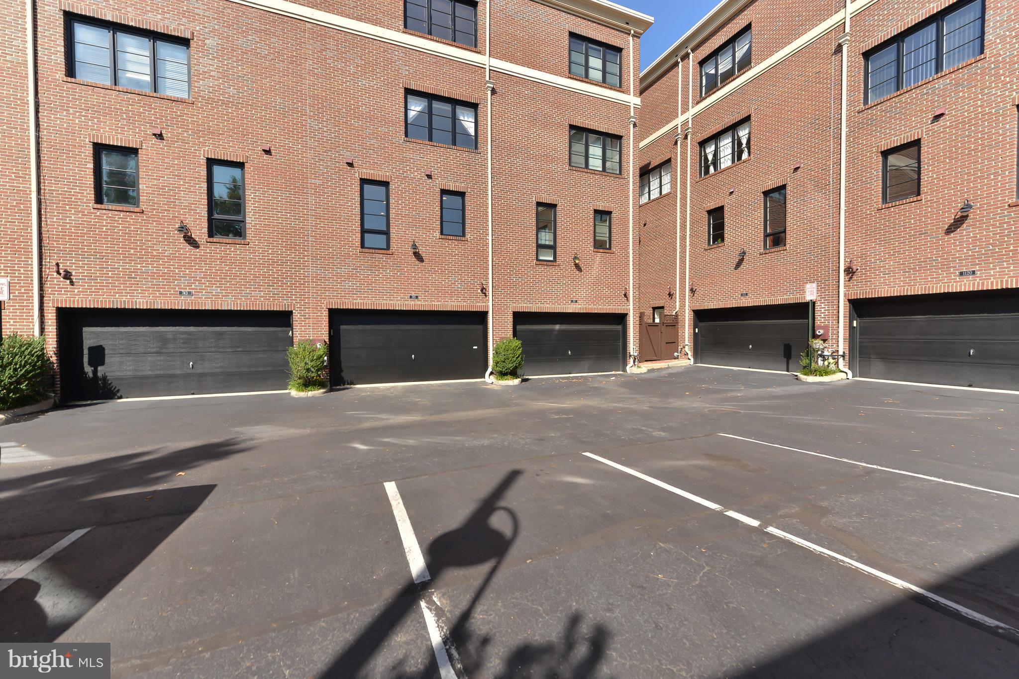 BRADDOCK LOFTS - Residential