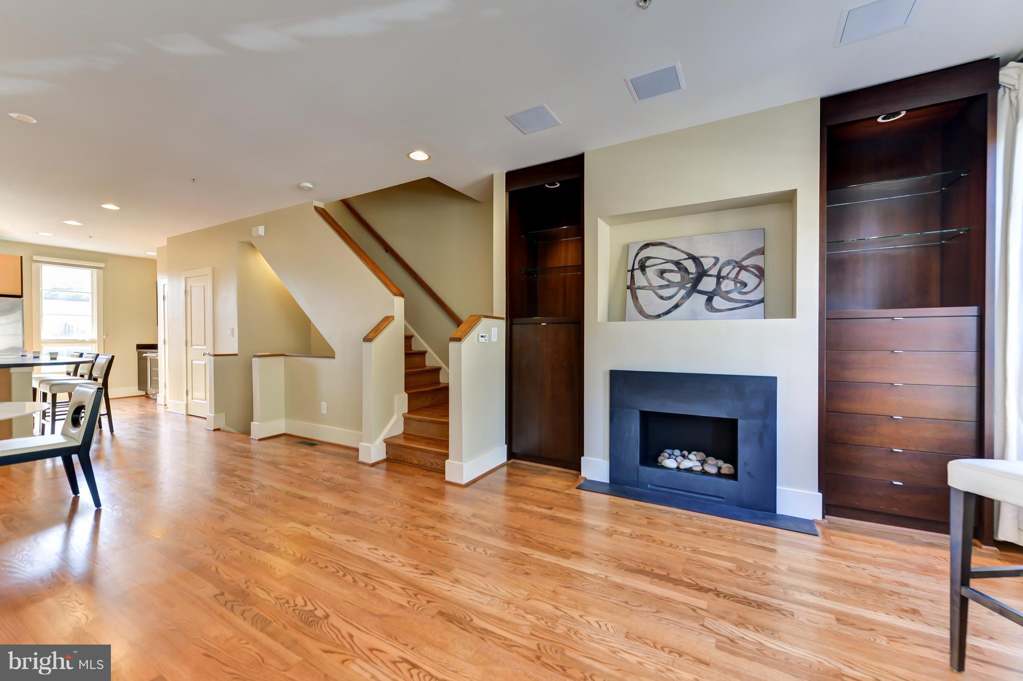 BRADDOCK LOFTS - Residential