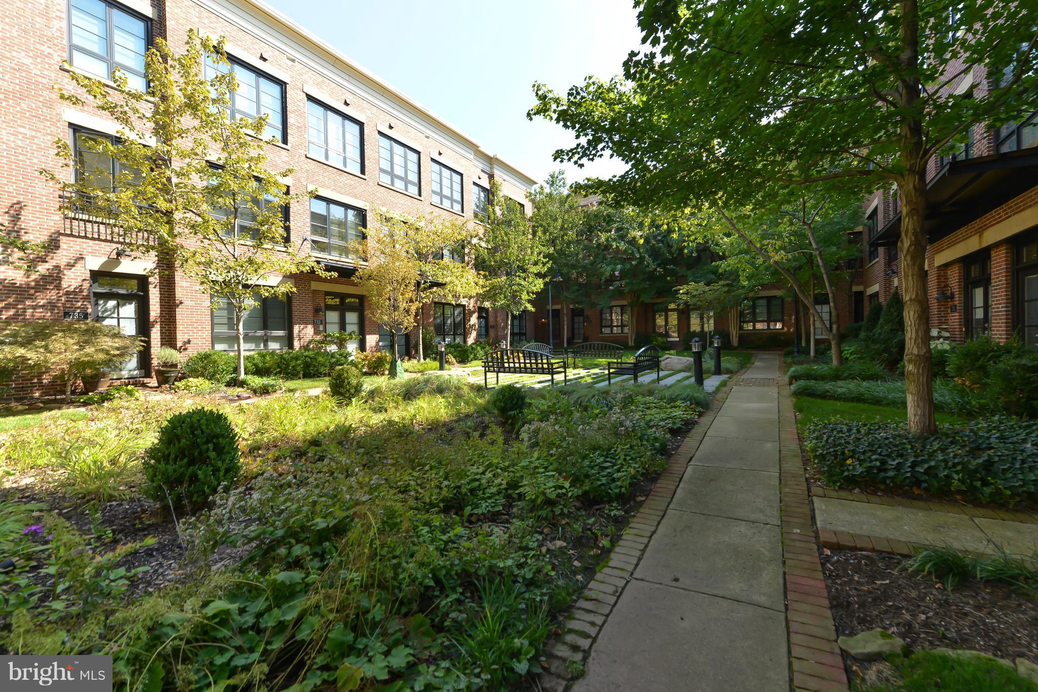 BRADDOCK LOFTS - Residential