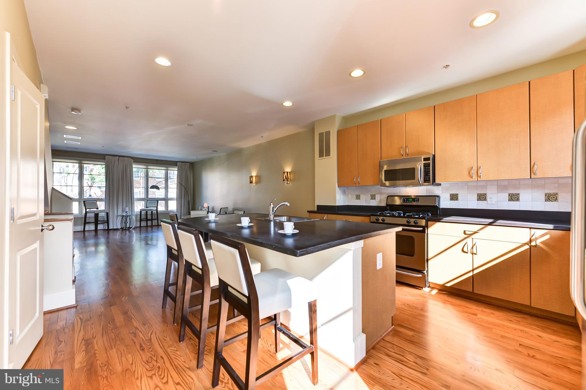 BRADDOCK LOFTS - Residential