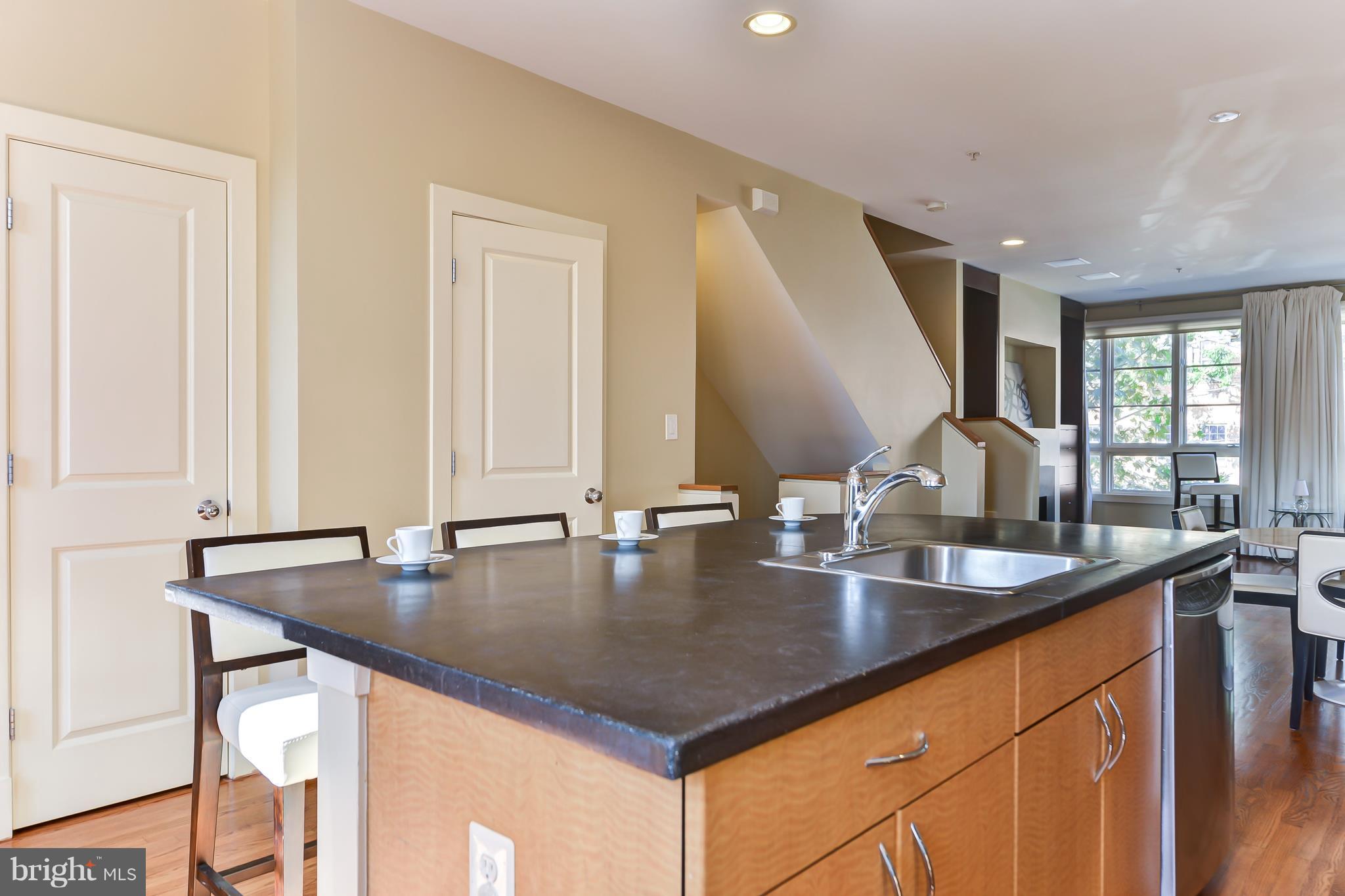 BRADDOCK LOFTS - Residential