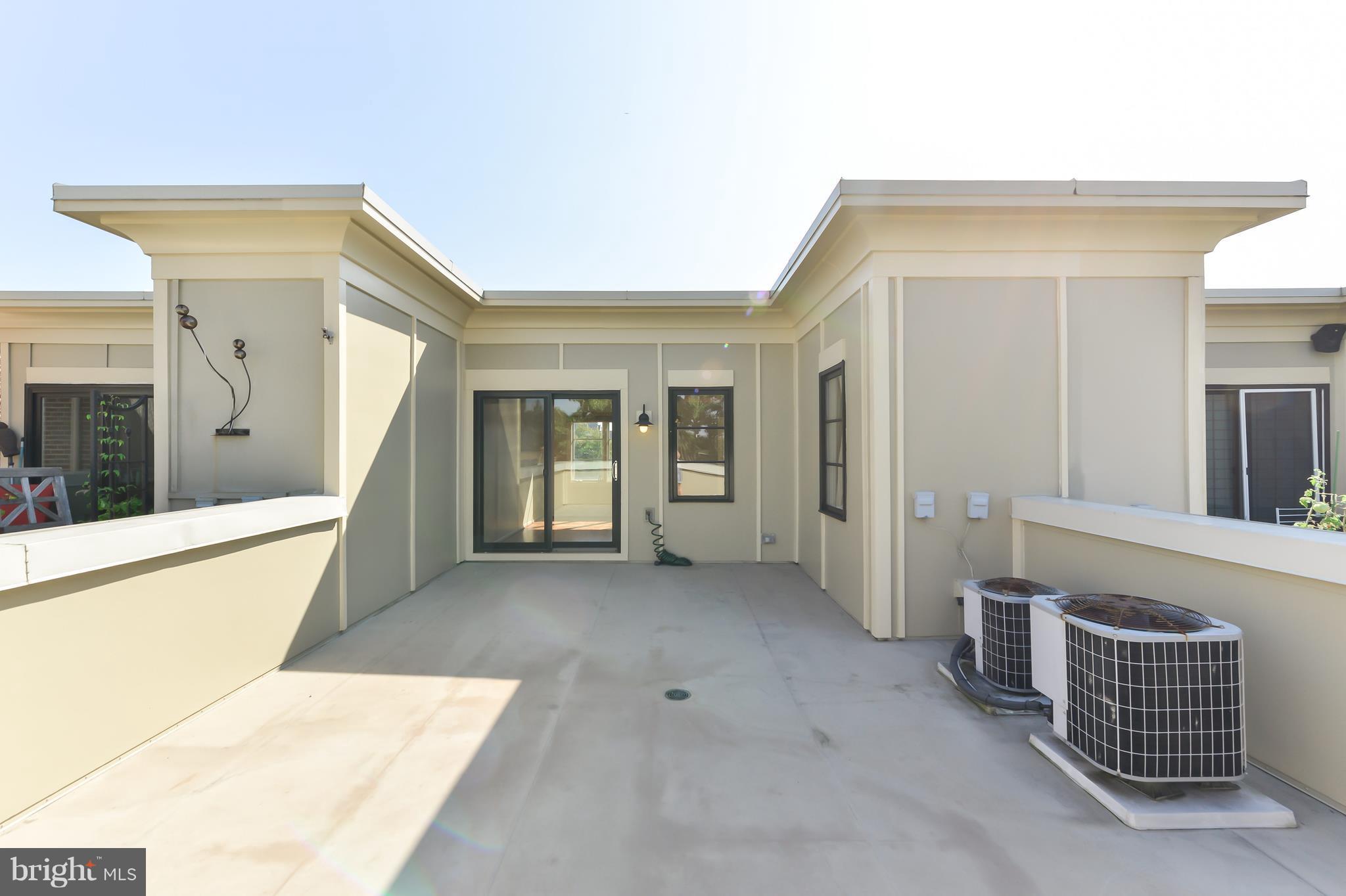 BRADDOCK LOFTS - Residential