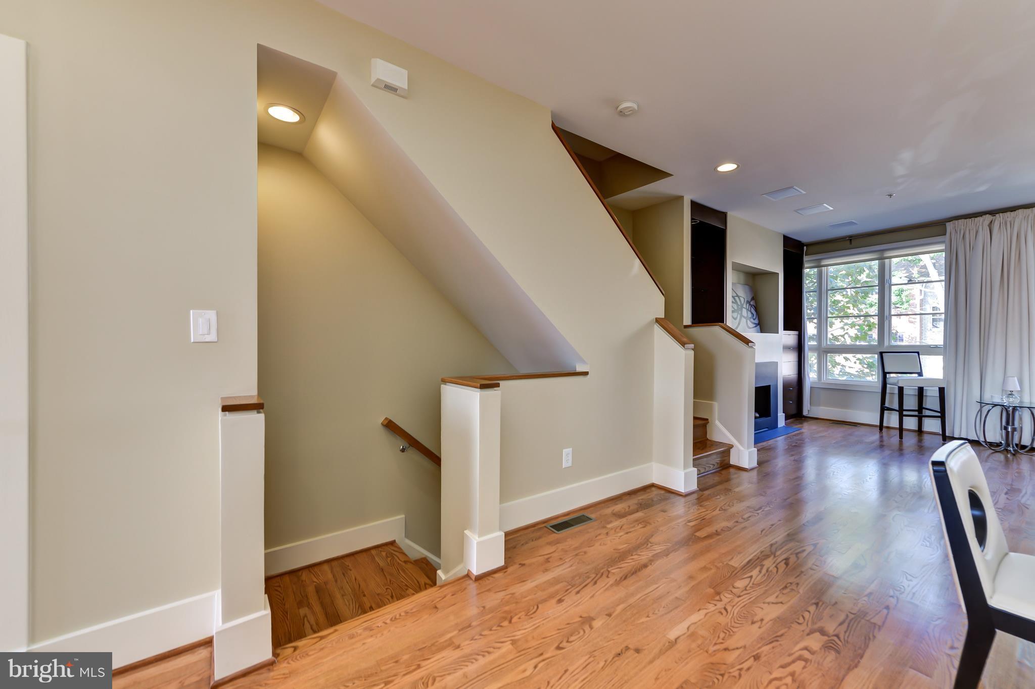 BRADDOCK LOFTS - Residential