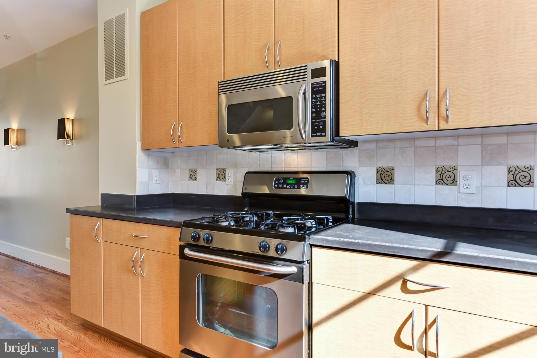 BRADDOCK LOFTS - Residential