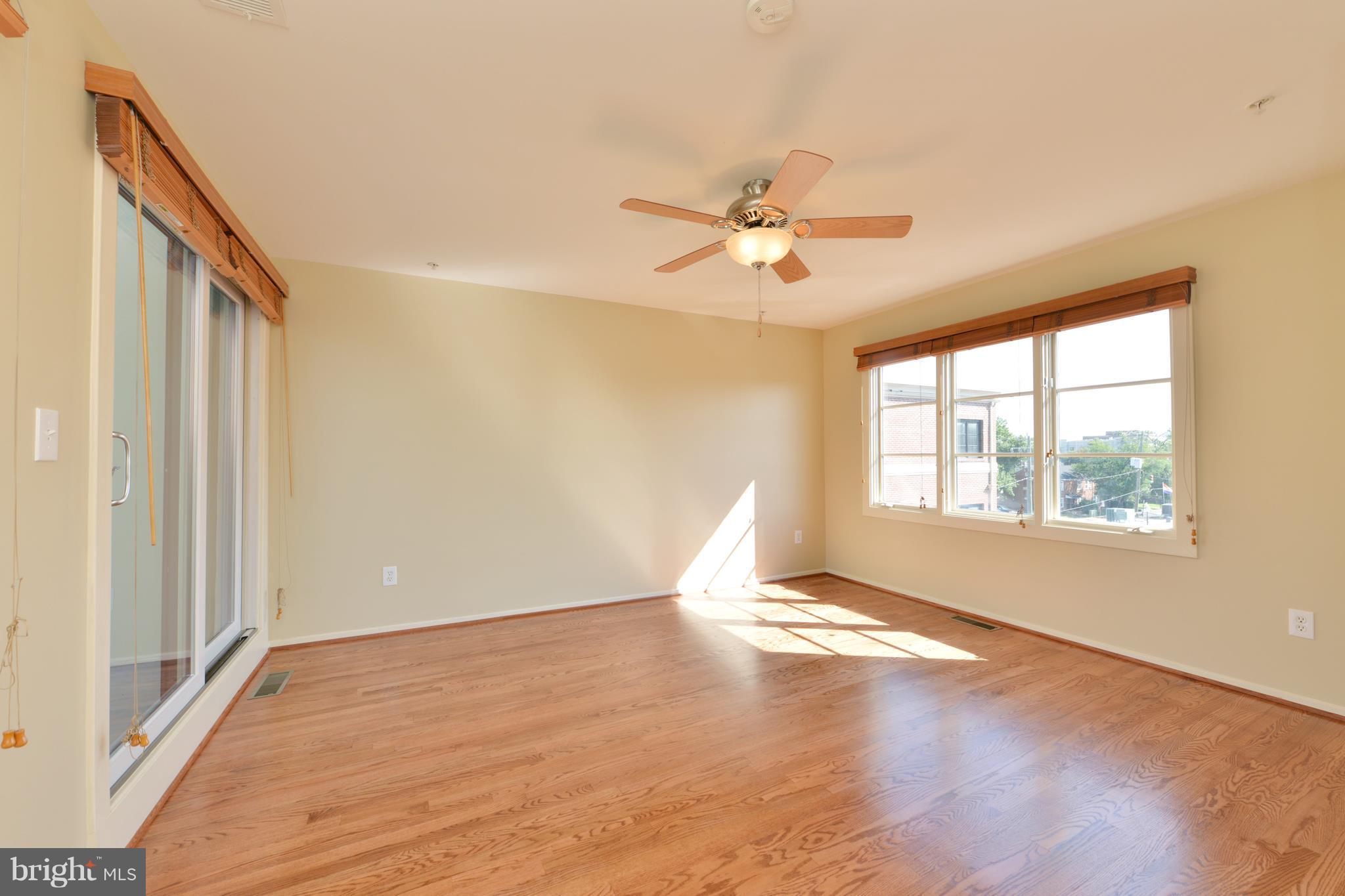 BRADDOCK LOFTS - Residential