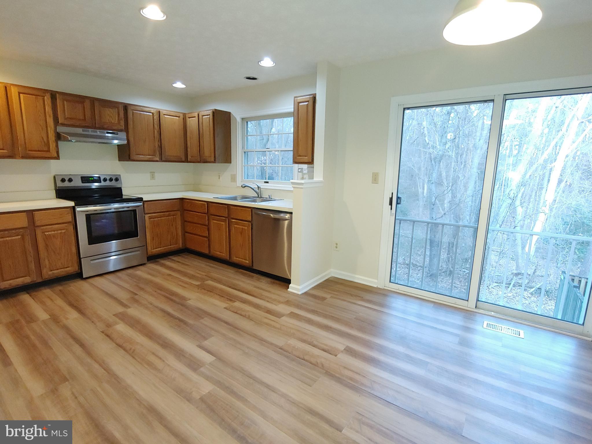 2134 COMMISSARY CIRCLE