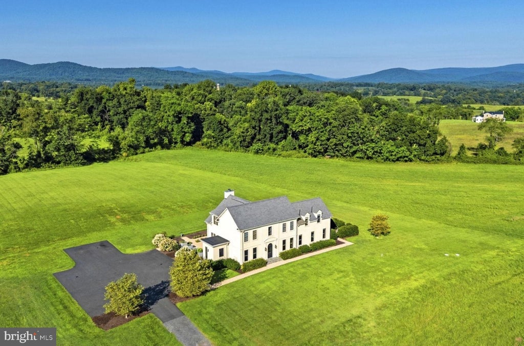 Photo of 5000 Lilac Lane, DELAPLANE, VA 20144 (MLS # VAFQ2024190)