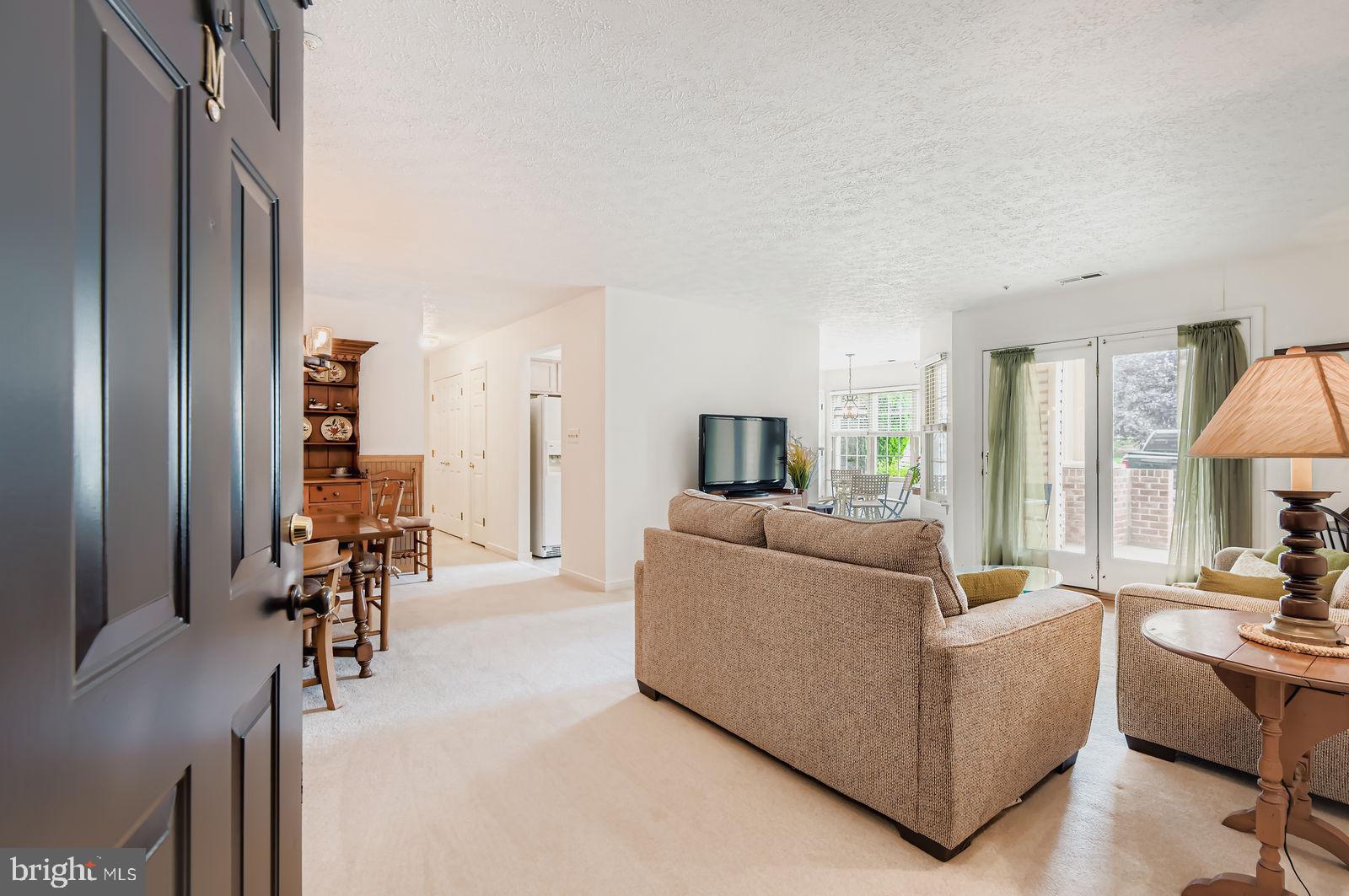 THE COURTYARDS AT POND - Residential