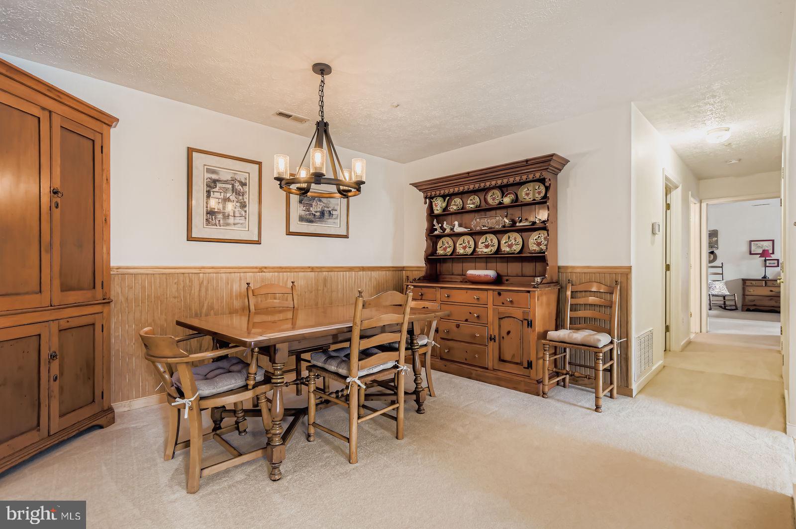 THE COURTYARDS AT POND - Residential