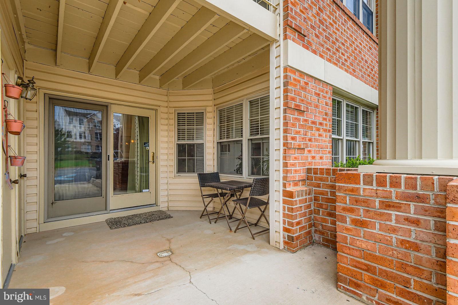 THE COURTYARDS AT POND - Residential