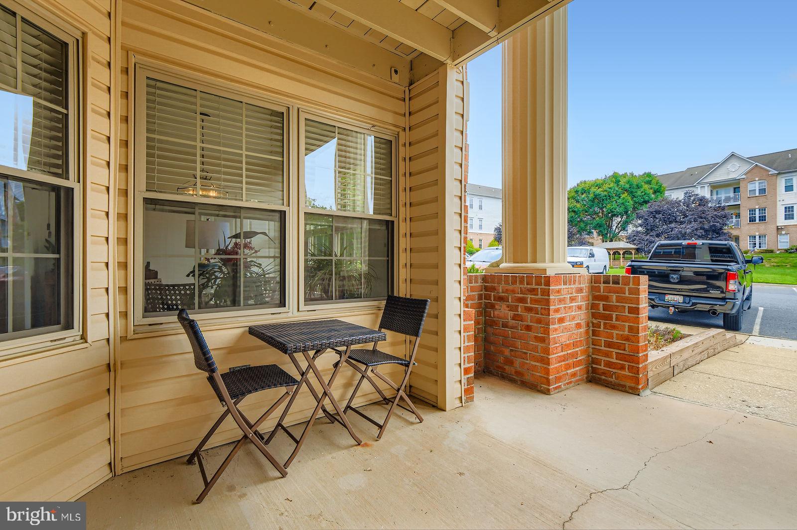 THE COURTYARDS AT POND - Residential