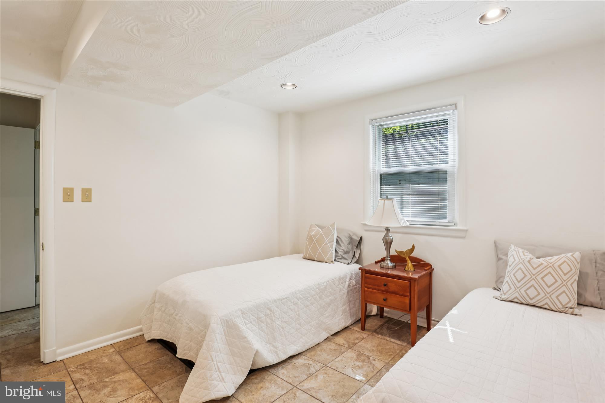 NORTH CHEVY CHASE - Residential