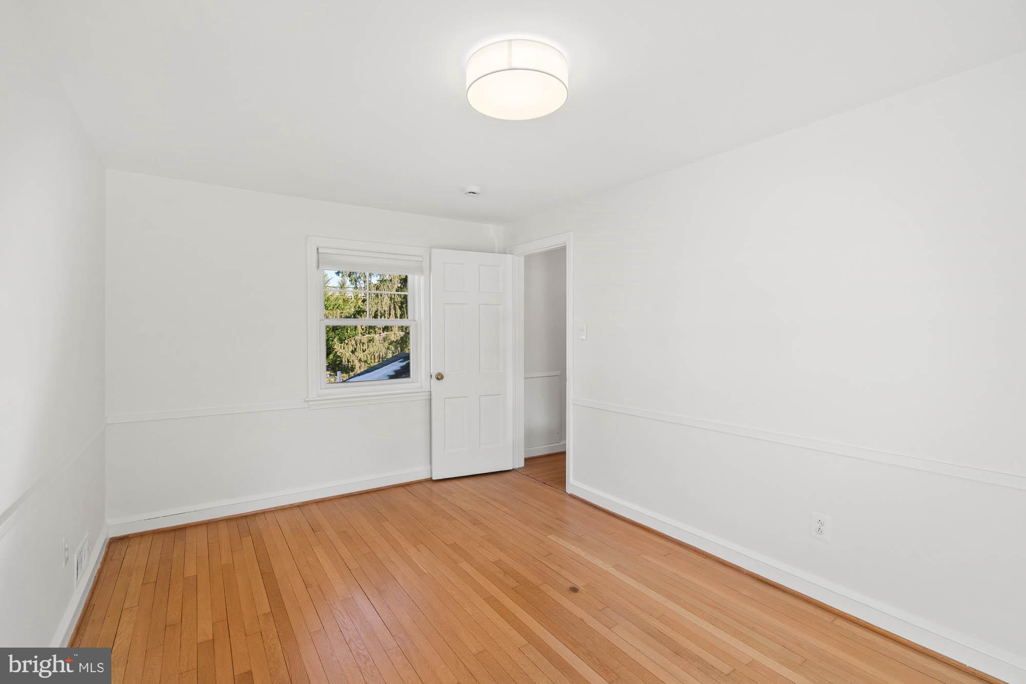 YORKTOWN VILLAGE - Residential