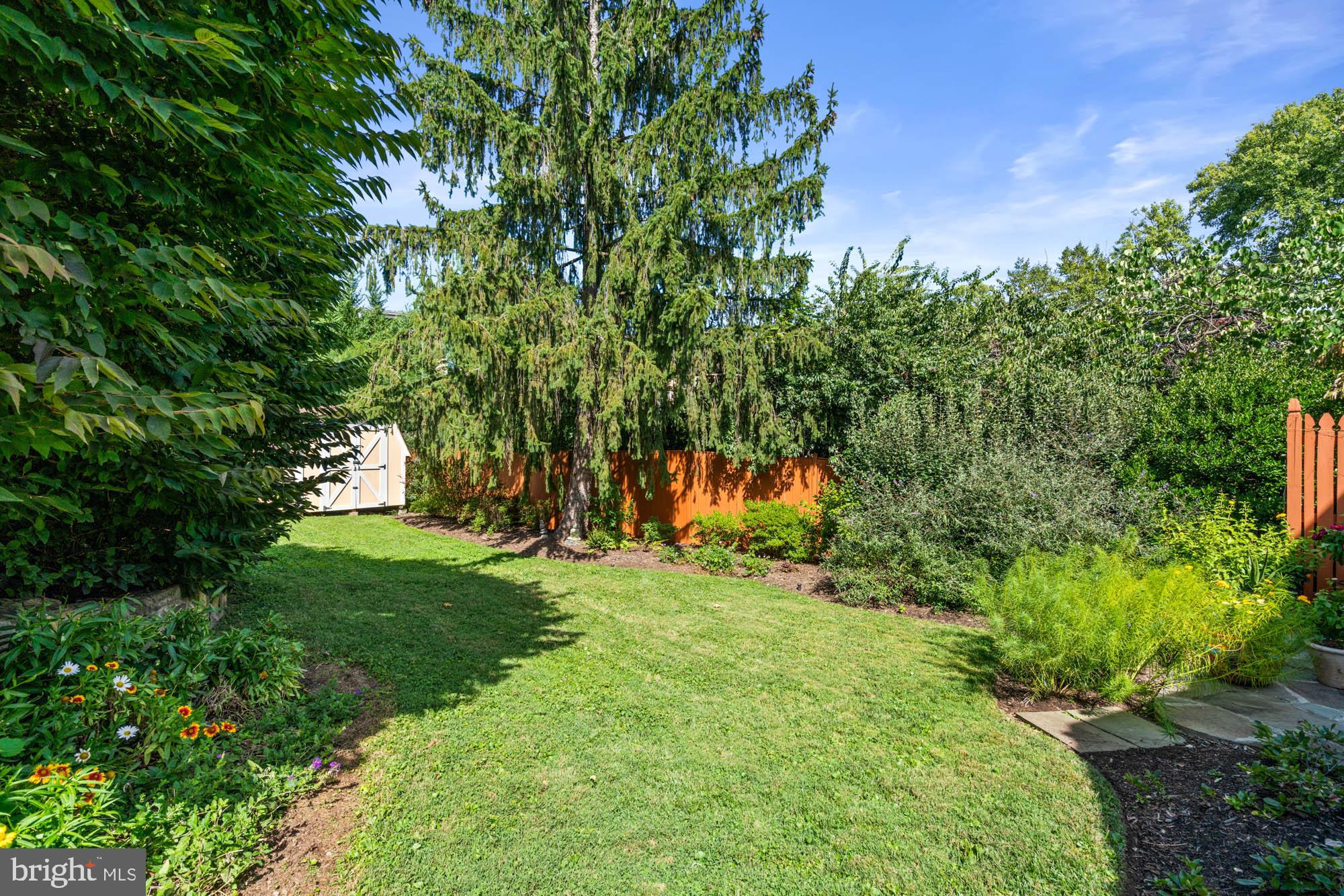 YORKTOWN VILLAGE - Residential