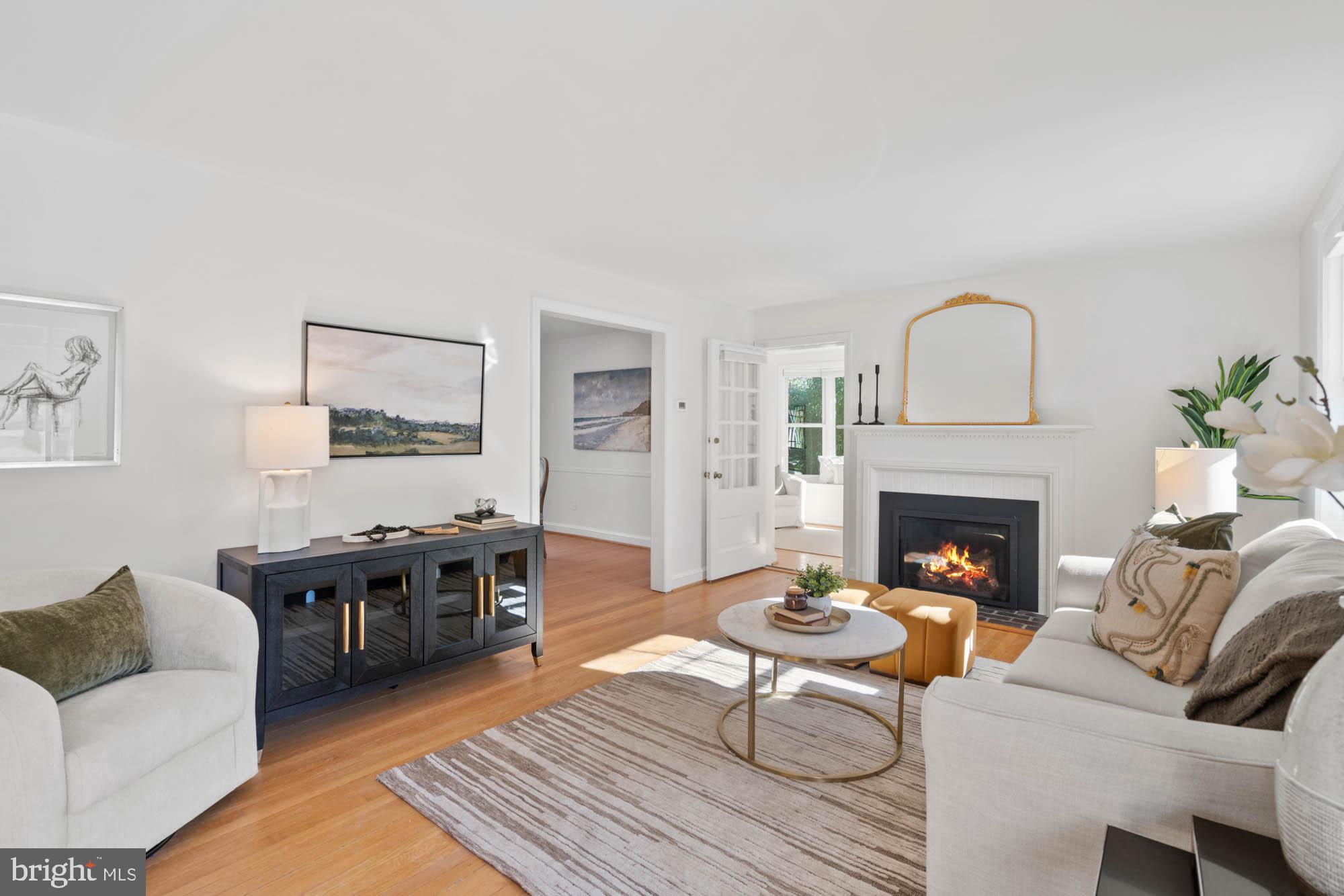 YORKTOWN VILLAGE - Residential