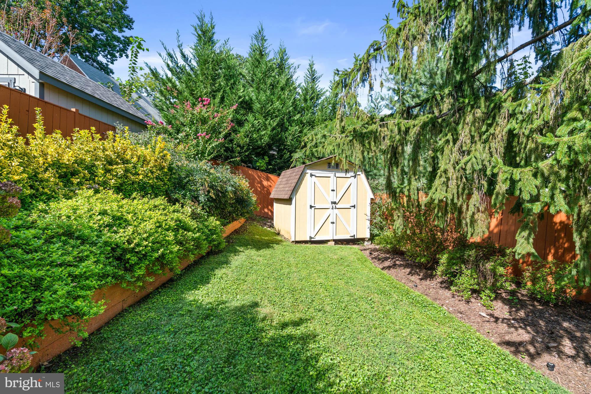 YORKTOWN VILLAGE - Residential