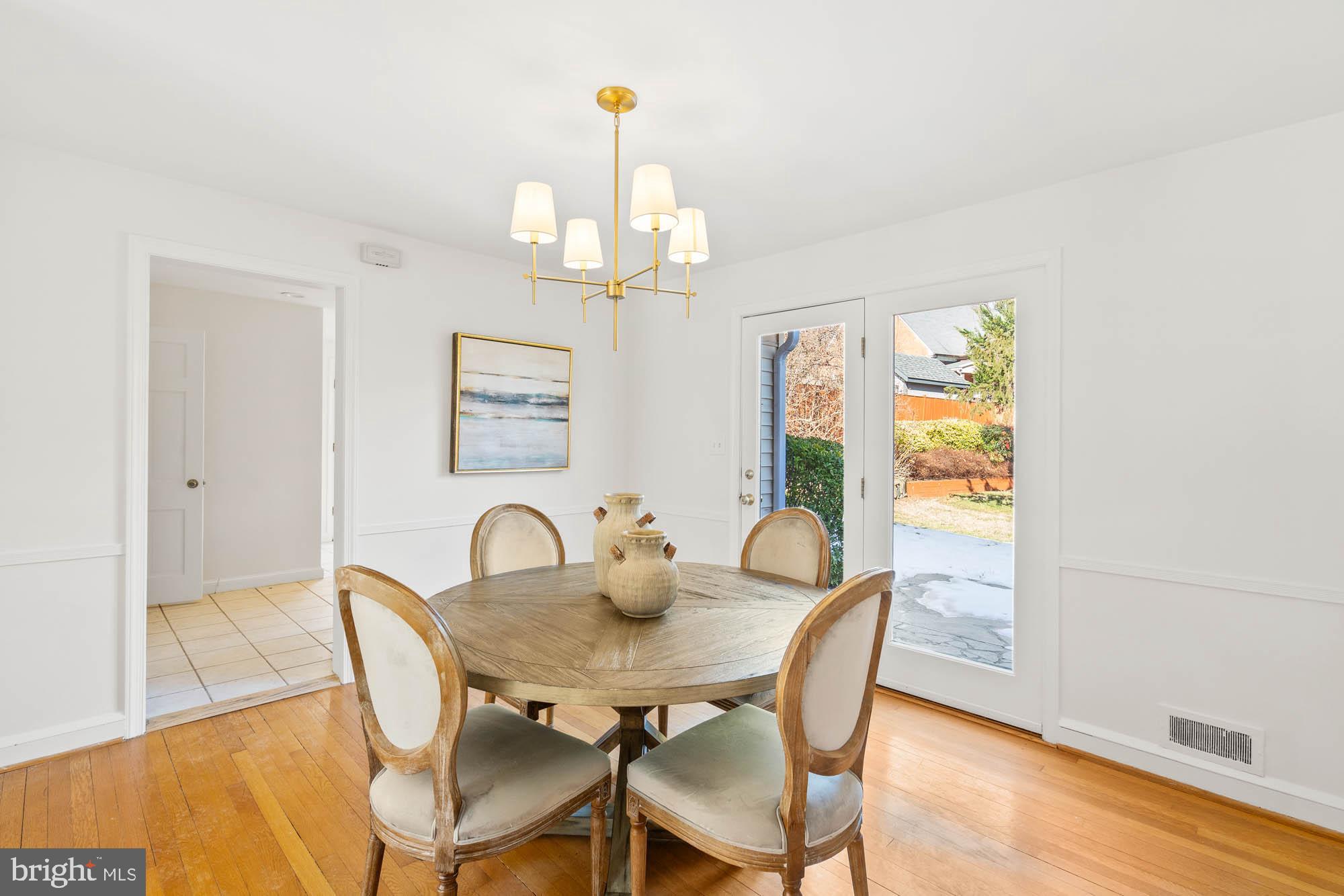 YORKTOWN VILLAGE - Residential