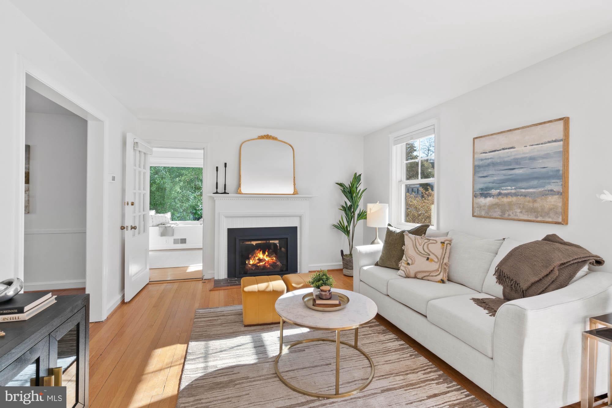 YORKTOWN VILLAGE - Residential