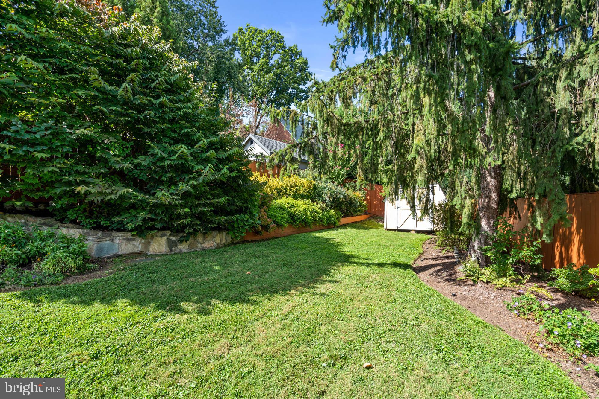 YORKTOWN VILLAGE - Residential