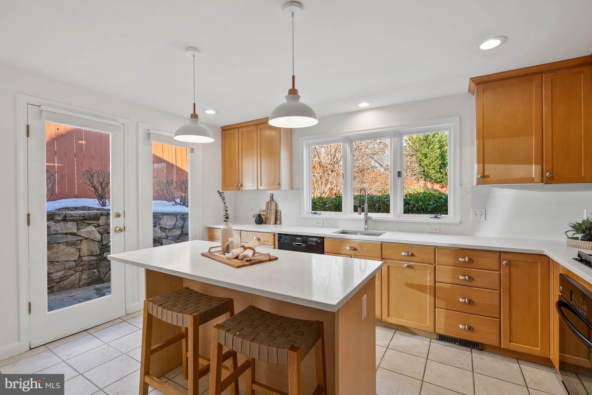 YORKTOWN VILLAGE - Residential