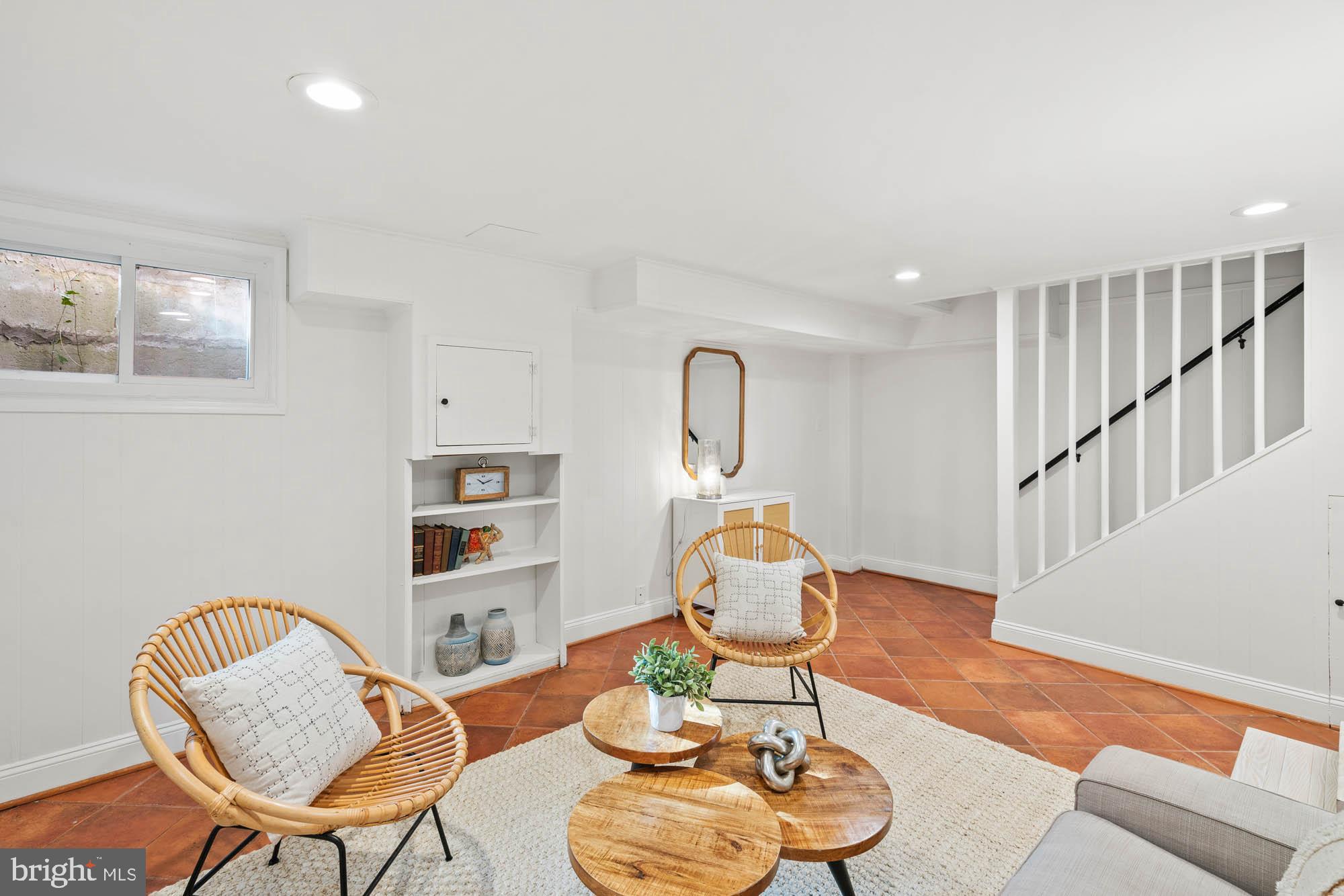 YORKTOWN VILLAGE - Residential