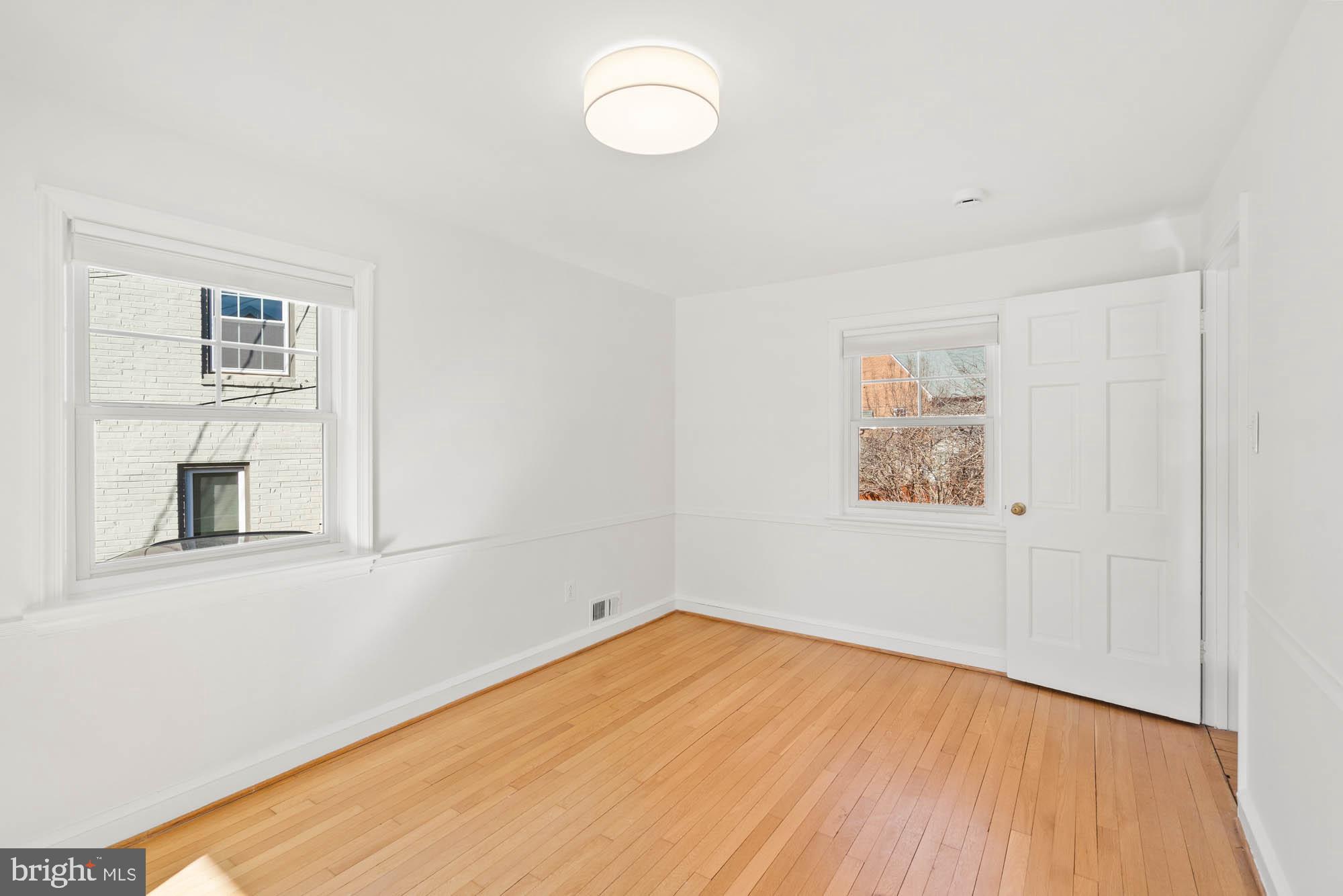 YORKTOWN VILLAGE - Residential