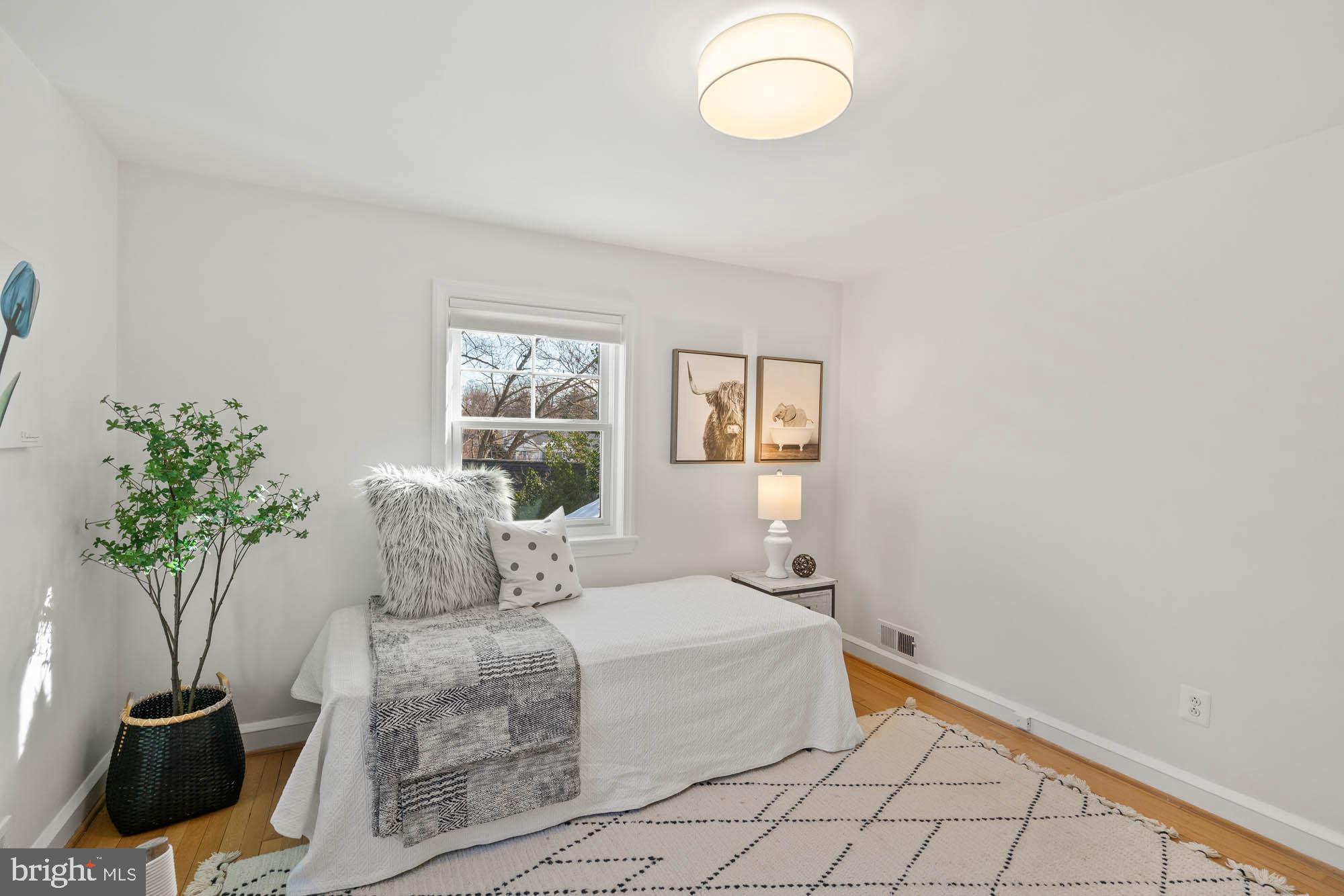 YORKTOWN VILLAGE - Residential